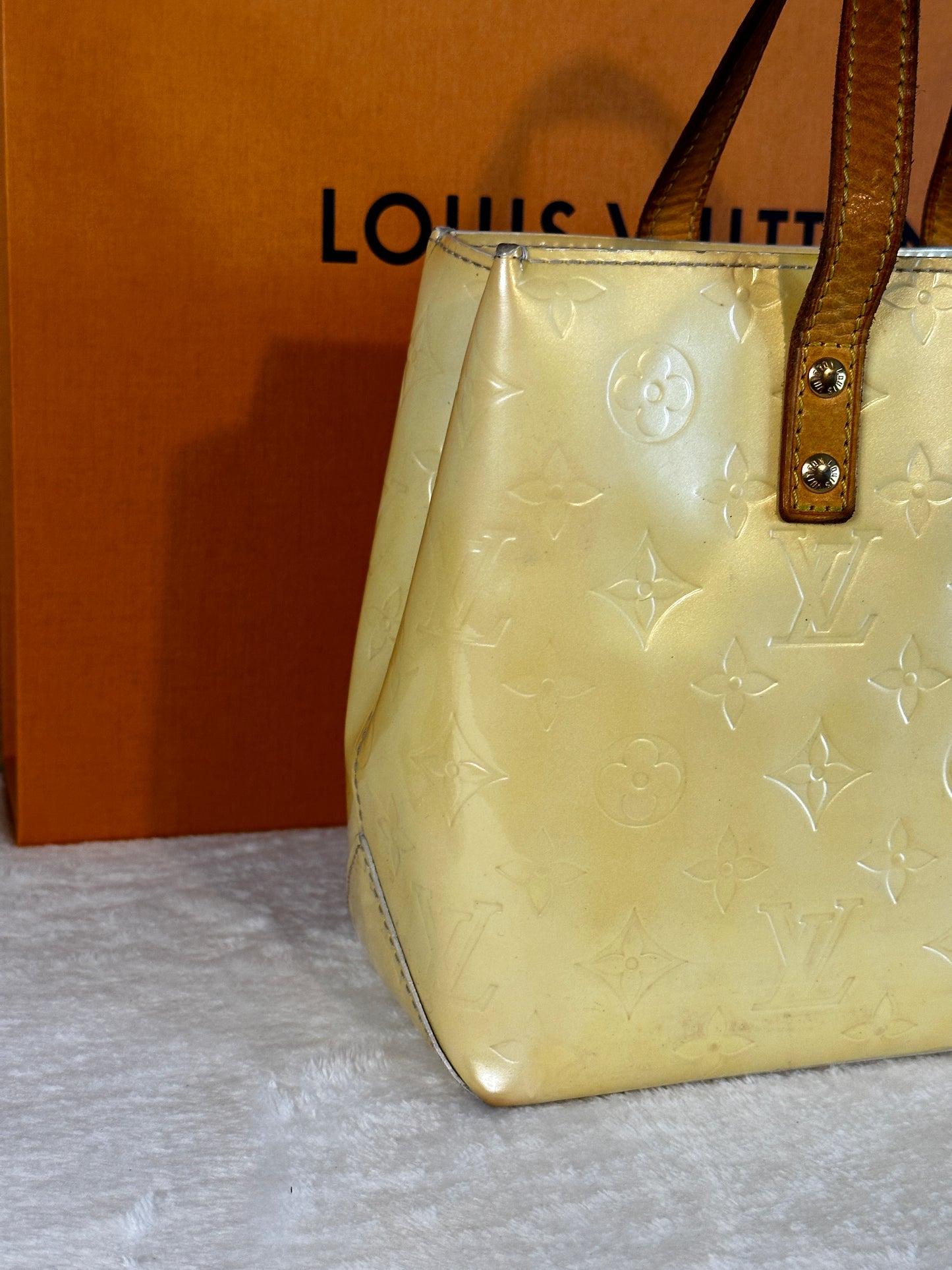 Authentic Louis Vuitton Pearl Vernis Reade PM Handbag & Compact Wallet Bundle Set