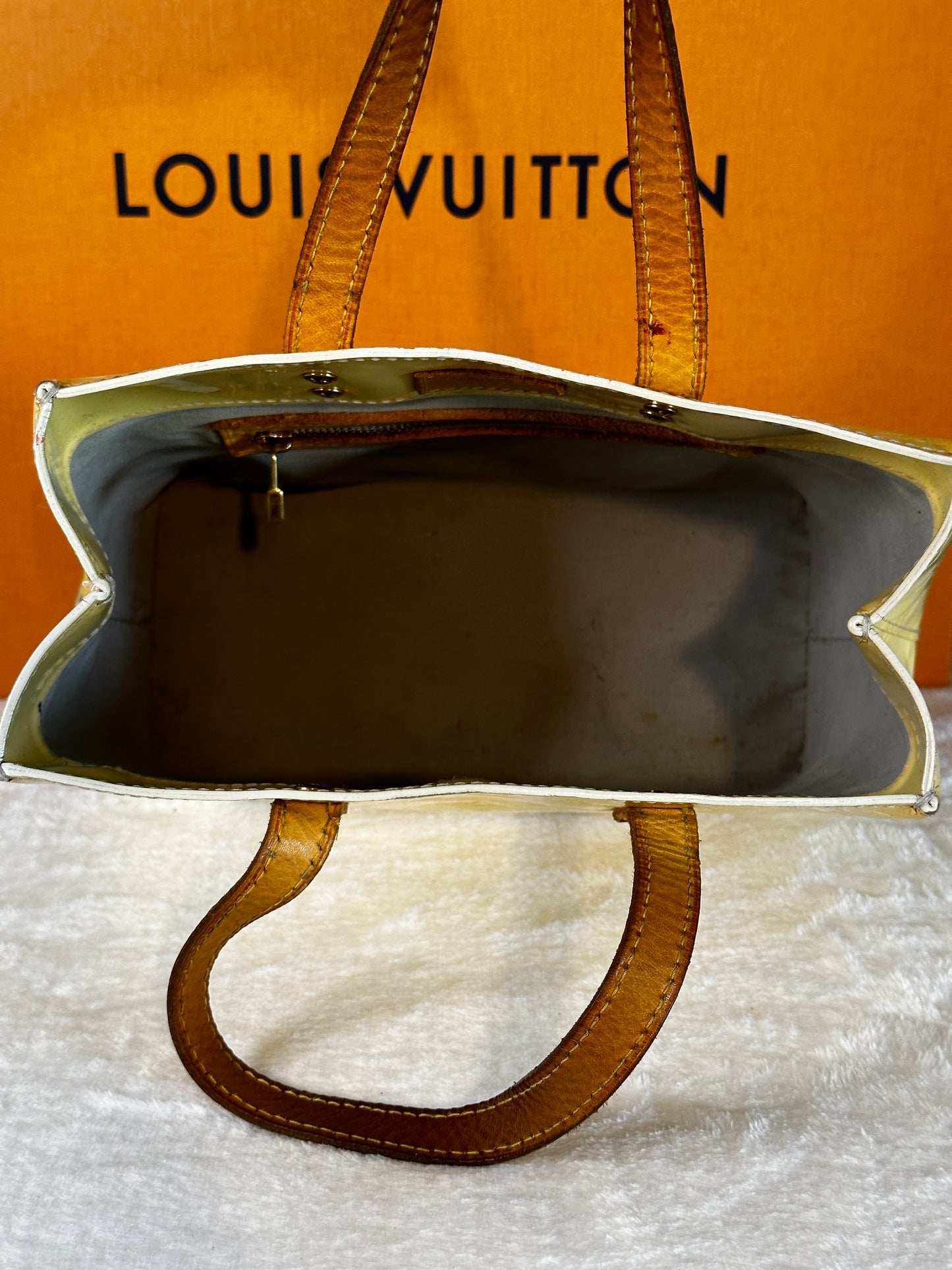 Authentic Louis Vuitton Pearl Vernis Reade PM Handbag & Compact Wallet Bundle Set