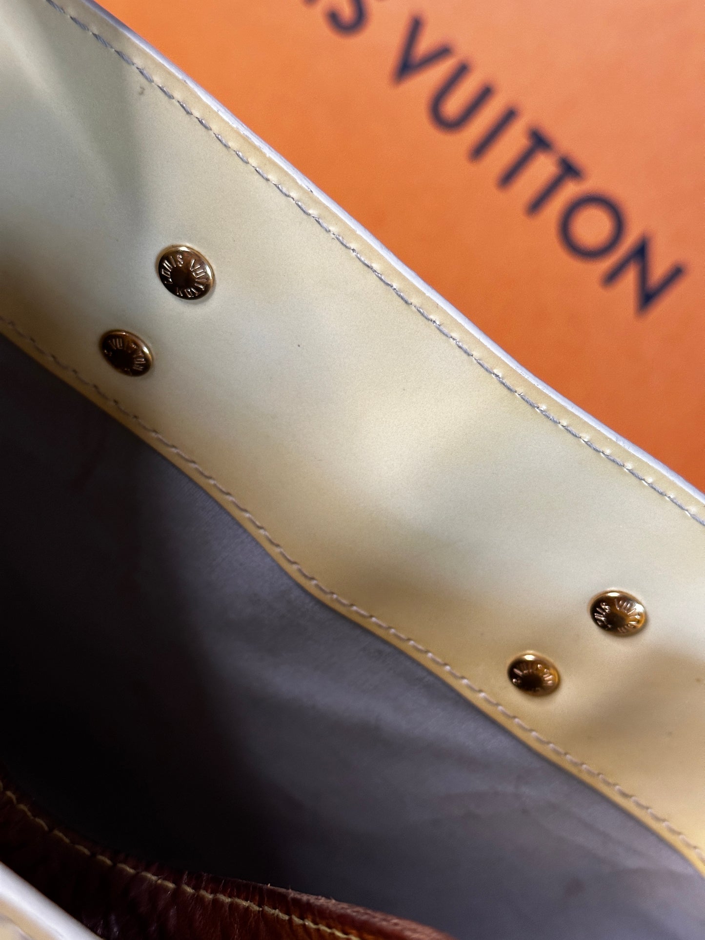 Authentic Louis Vuitton Pearl Vernis Reade PM Handbag & Compact Wallet Bundle Set