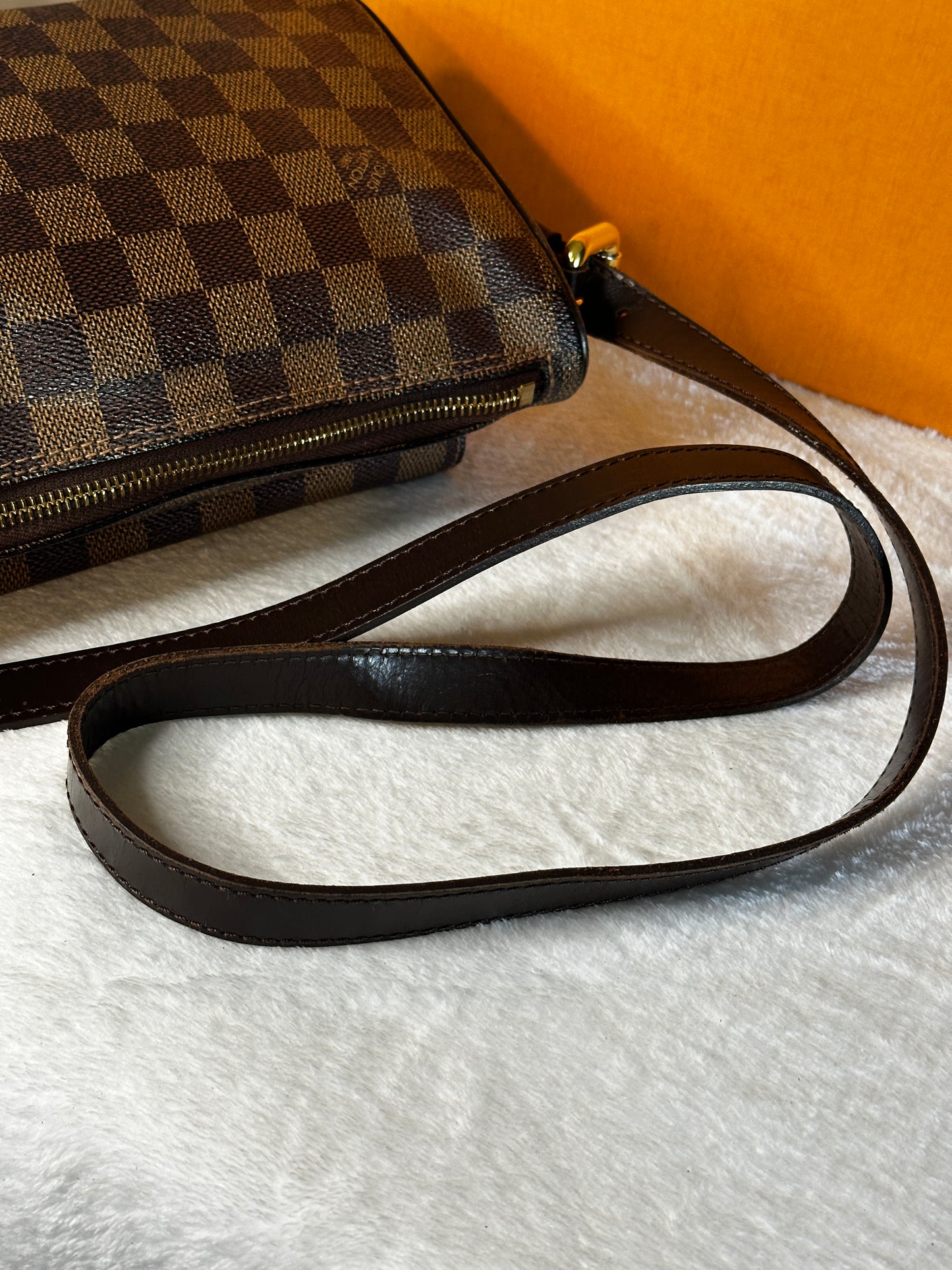 Authentic Louis Vuitton Damier Ebene Ravello GM Crossbody