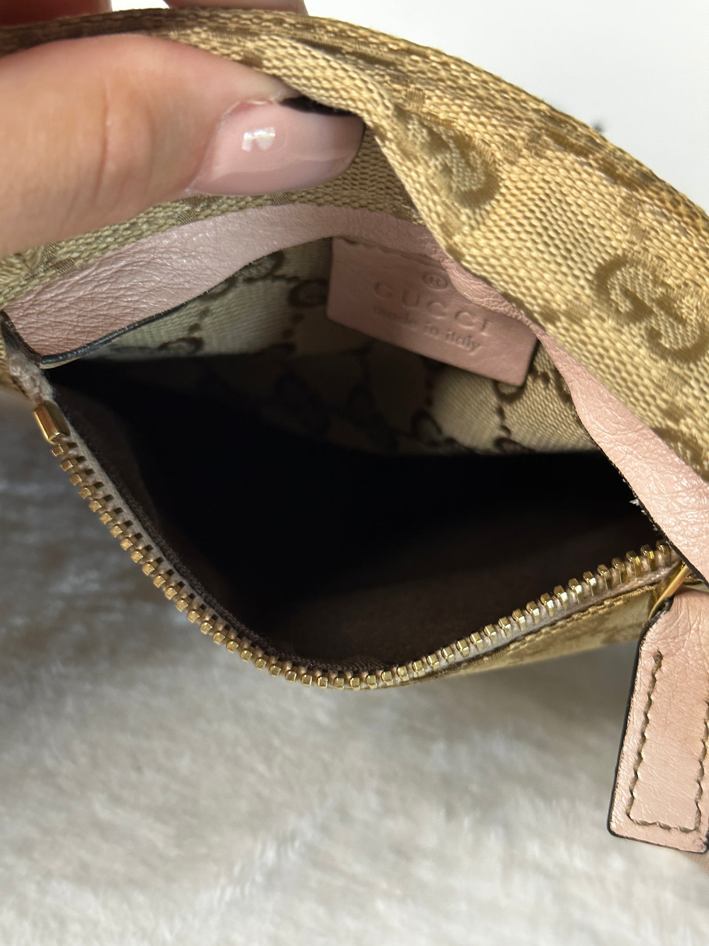 Authentic Gucci GG Canvas Pink Waist Belt Bag