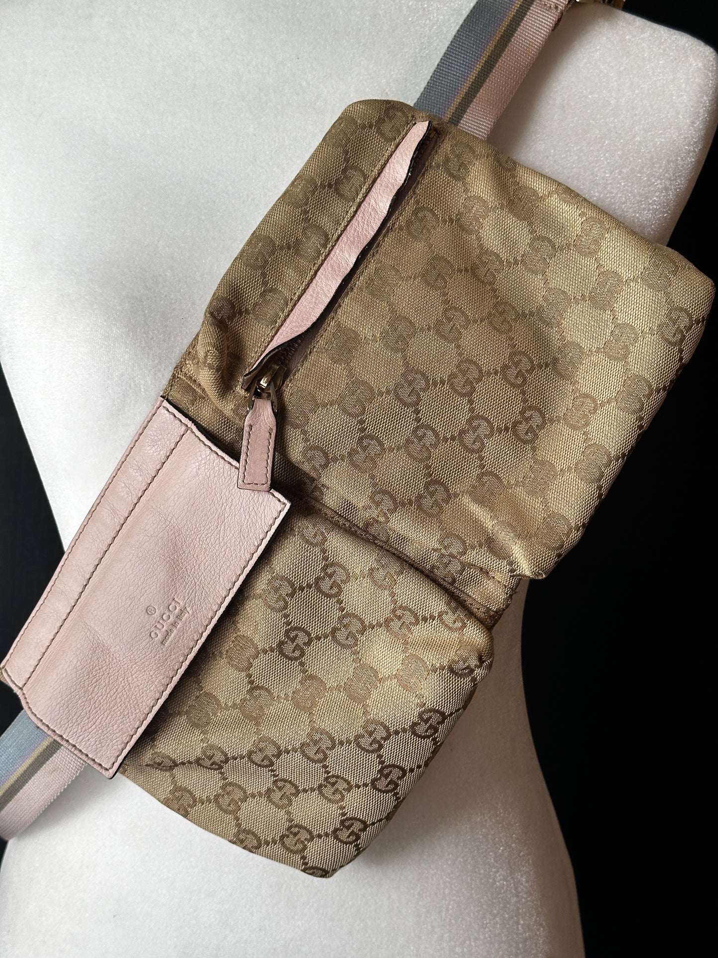 Authentic Gucci GG Canvas Pink Waist Belt Bag