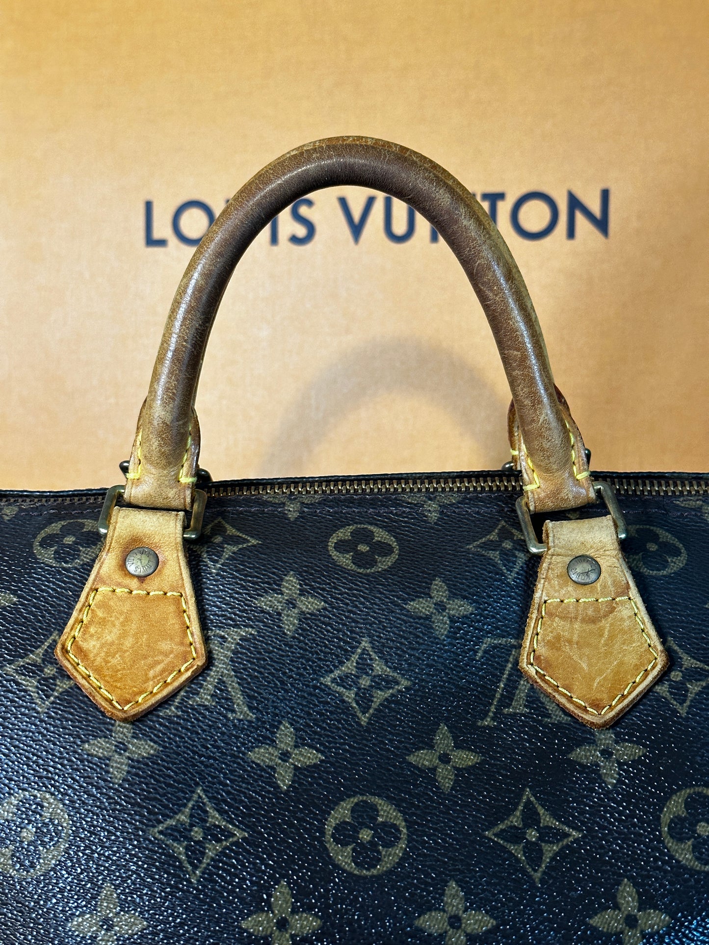 Authentic Louis Vuitton Monogram Speedy 30 w/ Generic Vachetta Strap