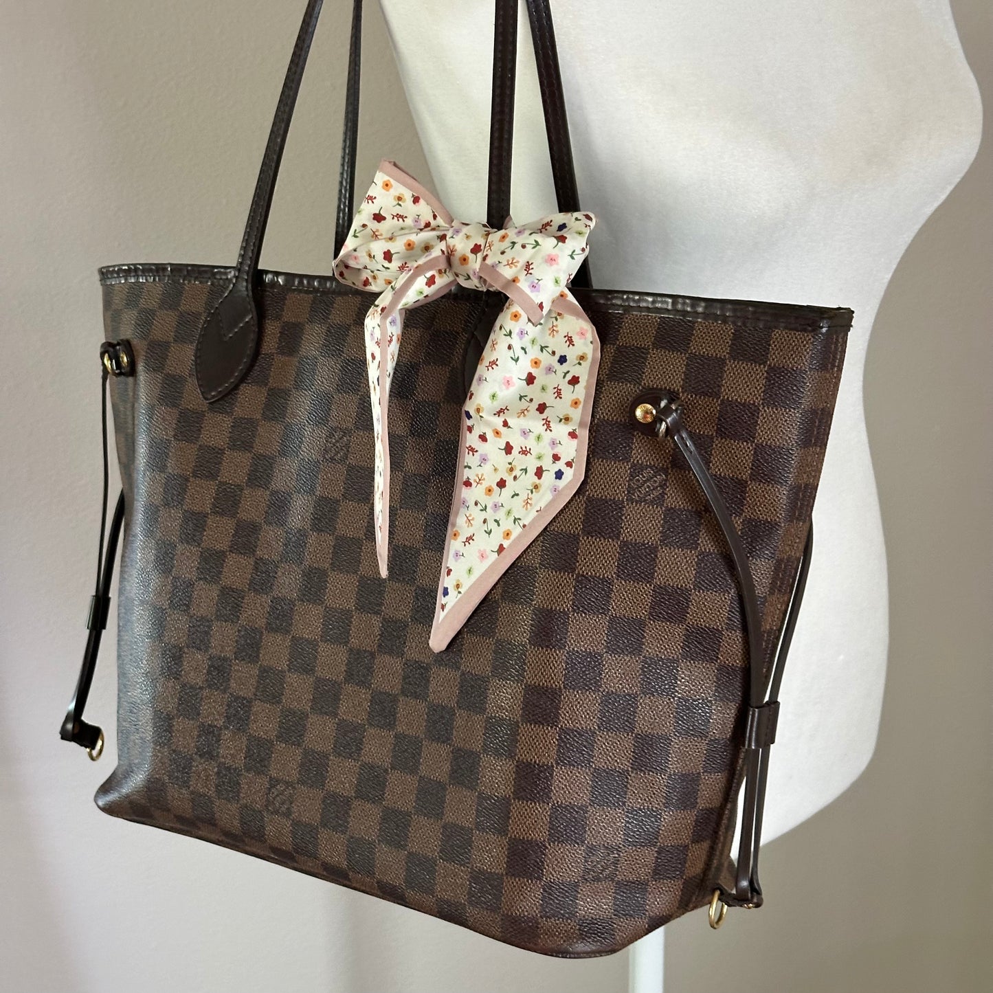 Authentic Louis Vuitton 2014 Damier Ebene Neverfull MM
