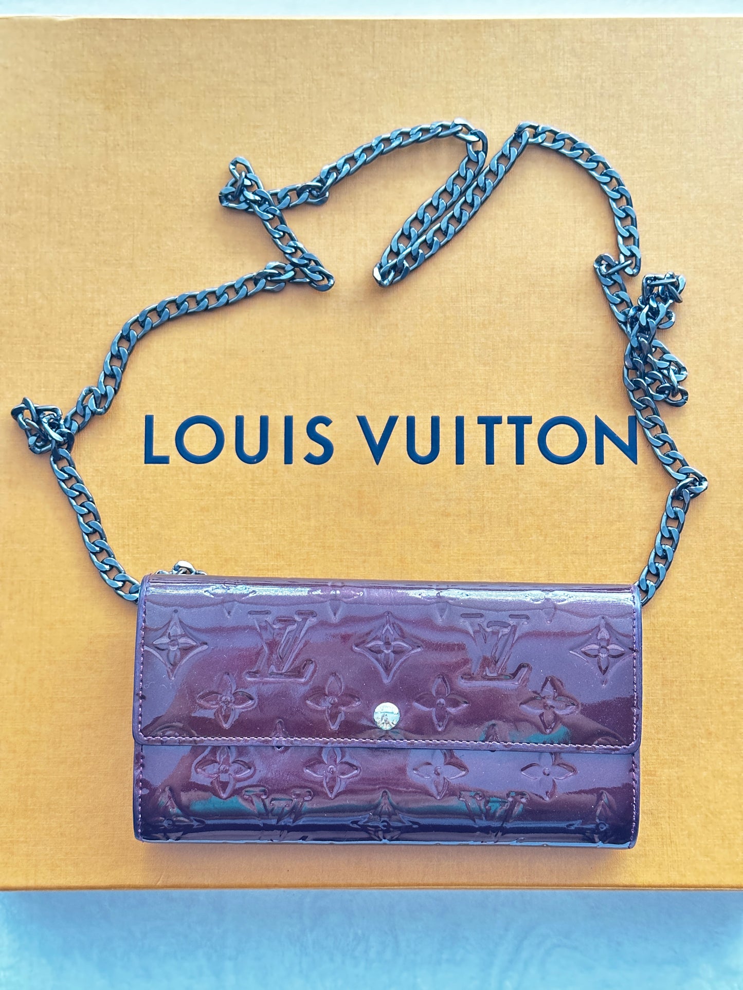 Authentic Louis Vuitton Monogram Burgundy Vernis Wallet Crossbody