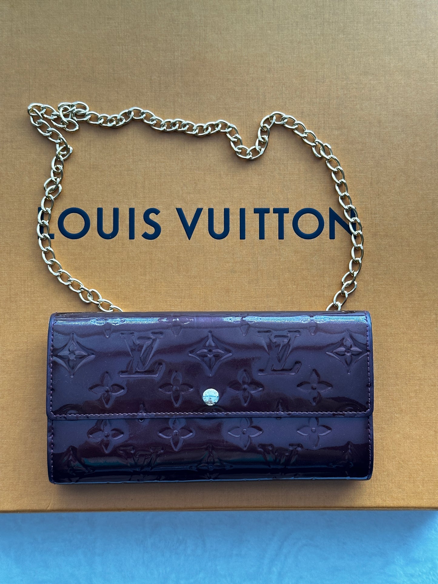 Authentic Louis Vuitton Monogram Burgundy Vernis Wallet Crossbody