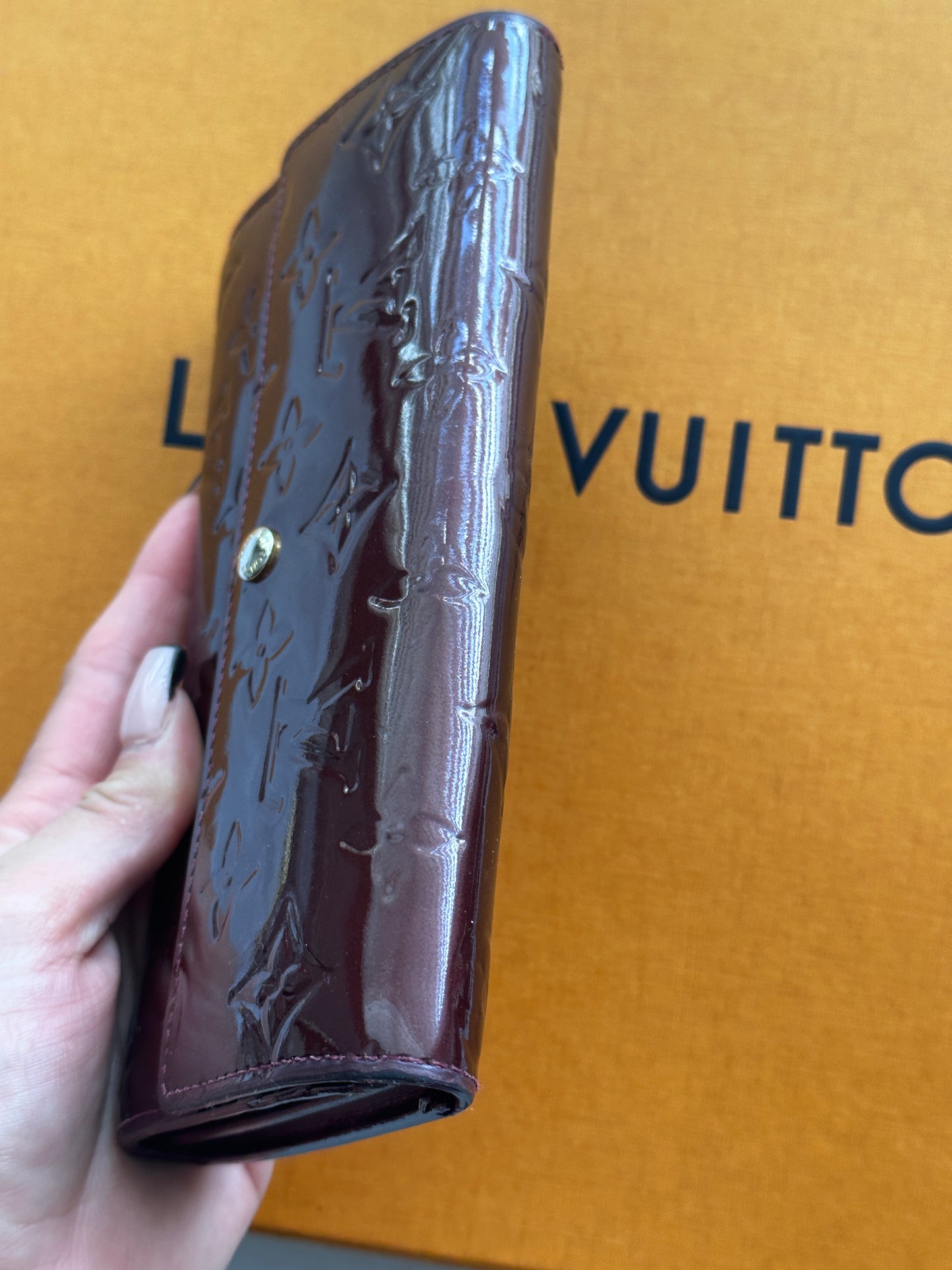 Authentic Louis Vuitton Monogram Burgundy Vernis Wallet Crossbody