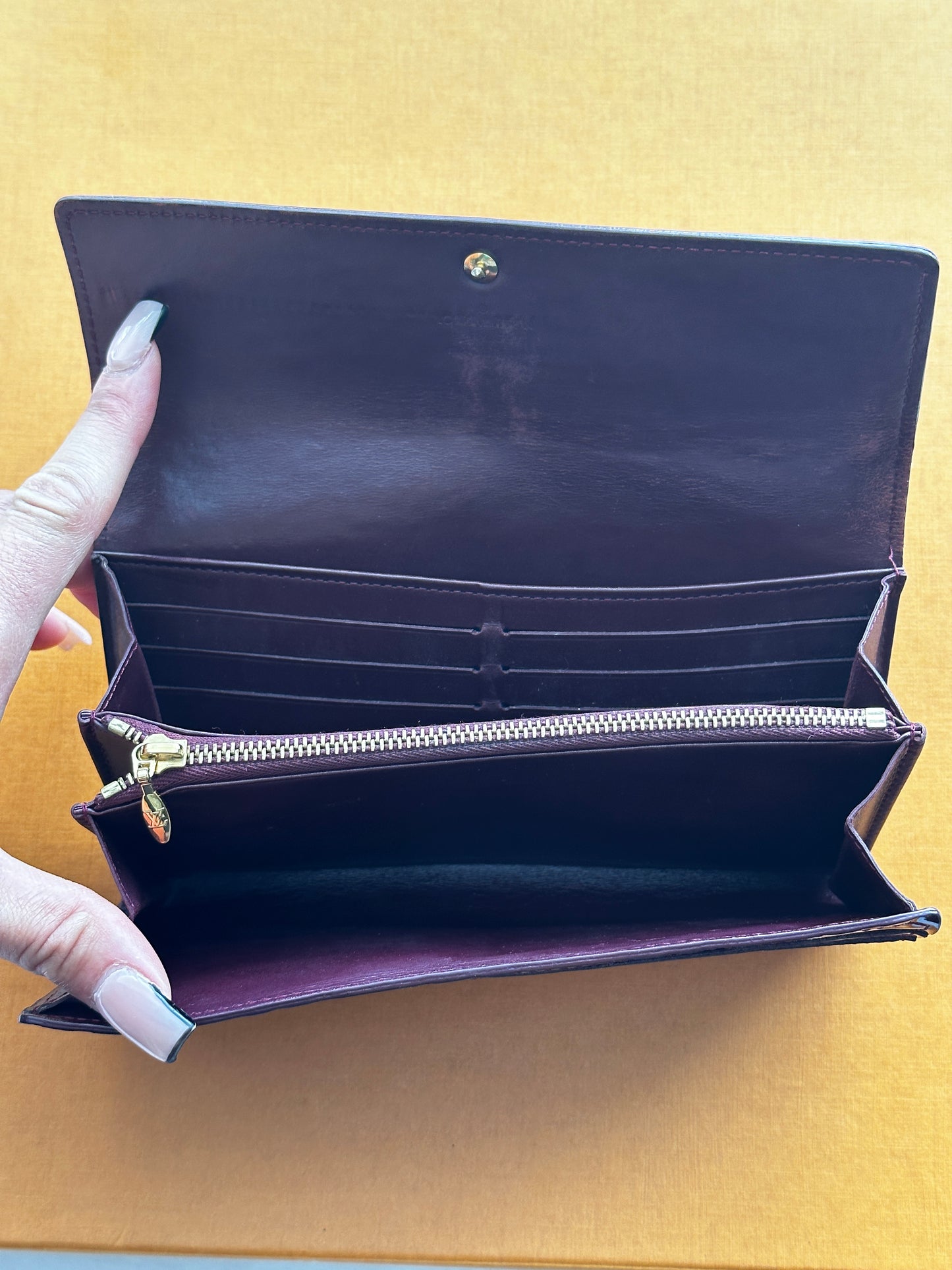 Authentic Louis Vuitton Monogram Burgundy Vernis Wallet Crossbody