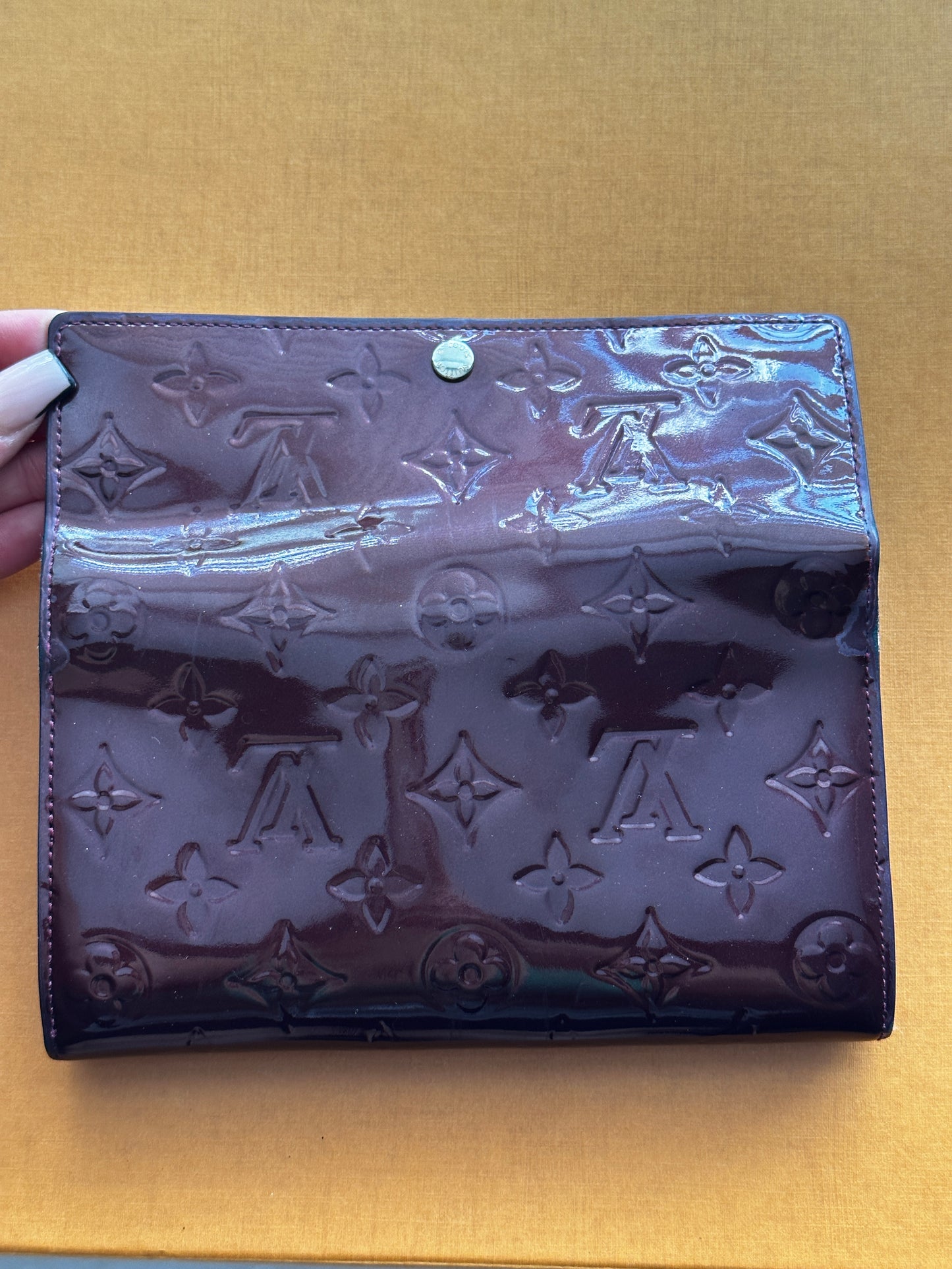Authentic Louis Vuitton Monogram Burgundy Vernis Wallet Crossbody