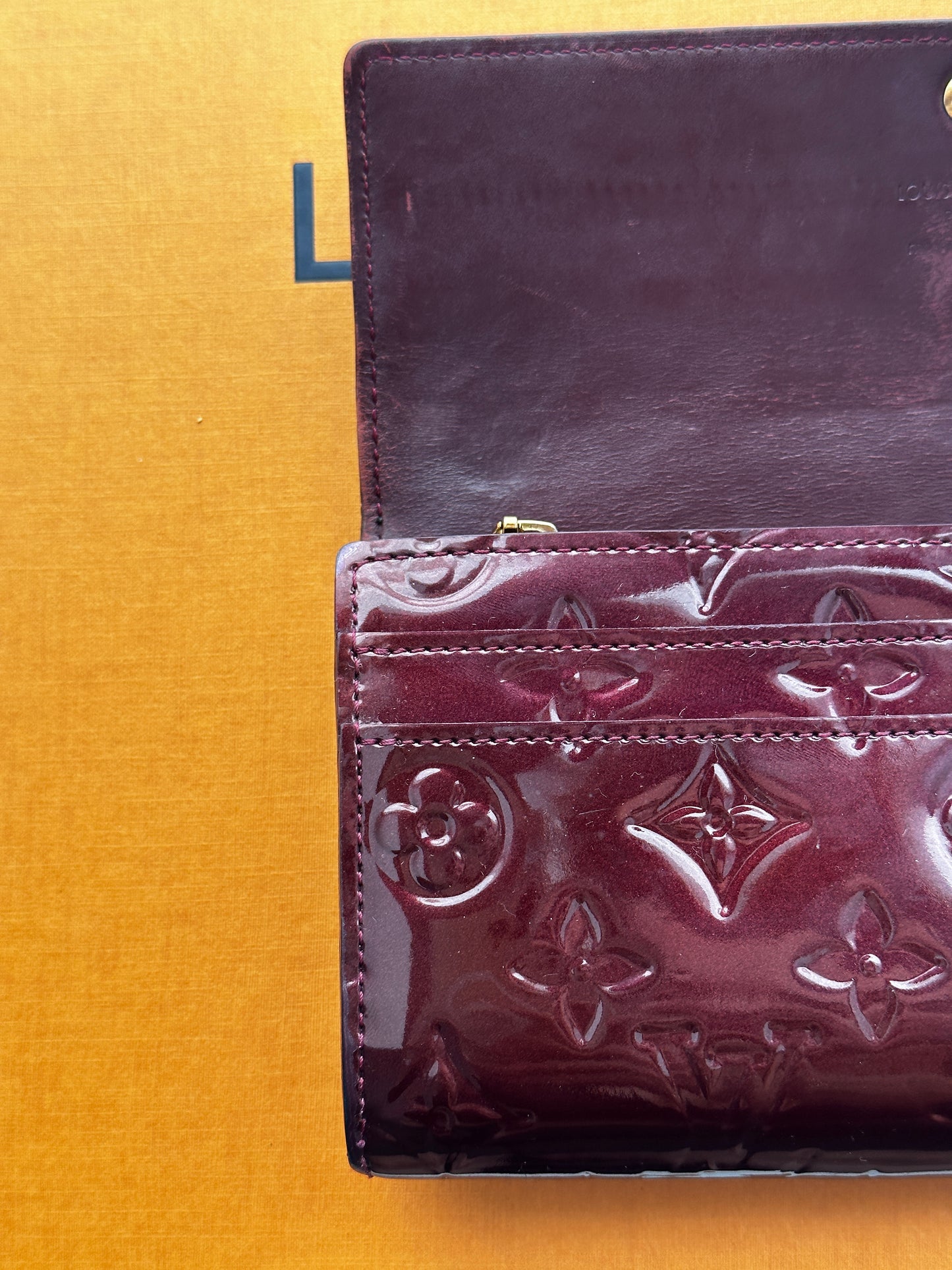 Authentic Louis Vuitton Monogram Burgundy Vernis Wallet Crossbody