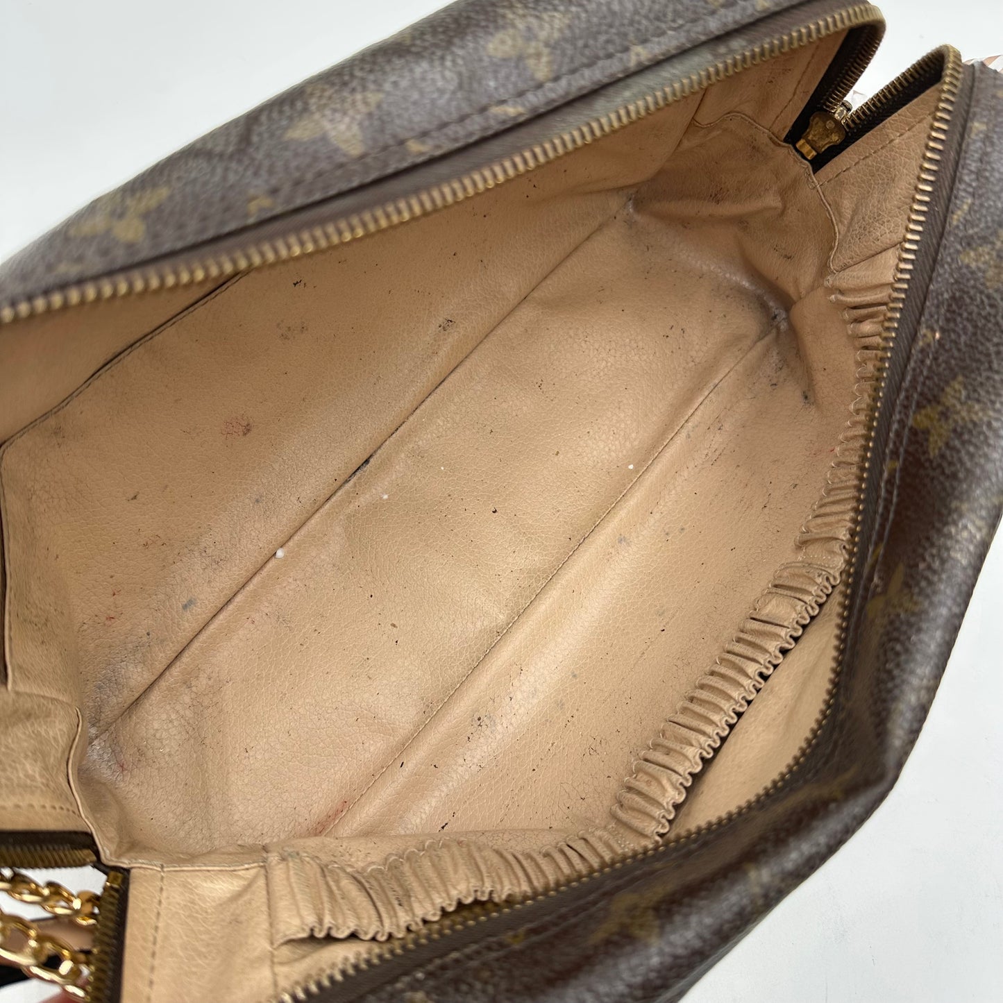 Authentic Louis Vuitton 1996 Monogram Trousse Crossbody