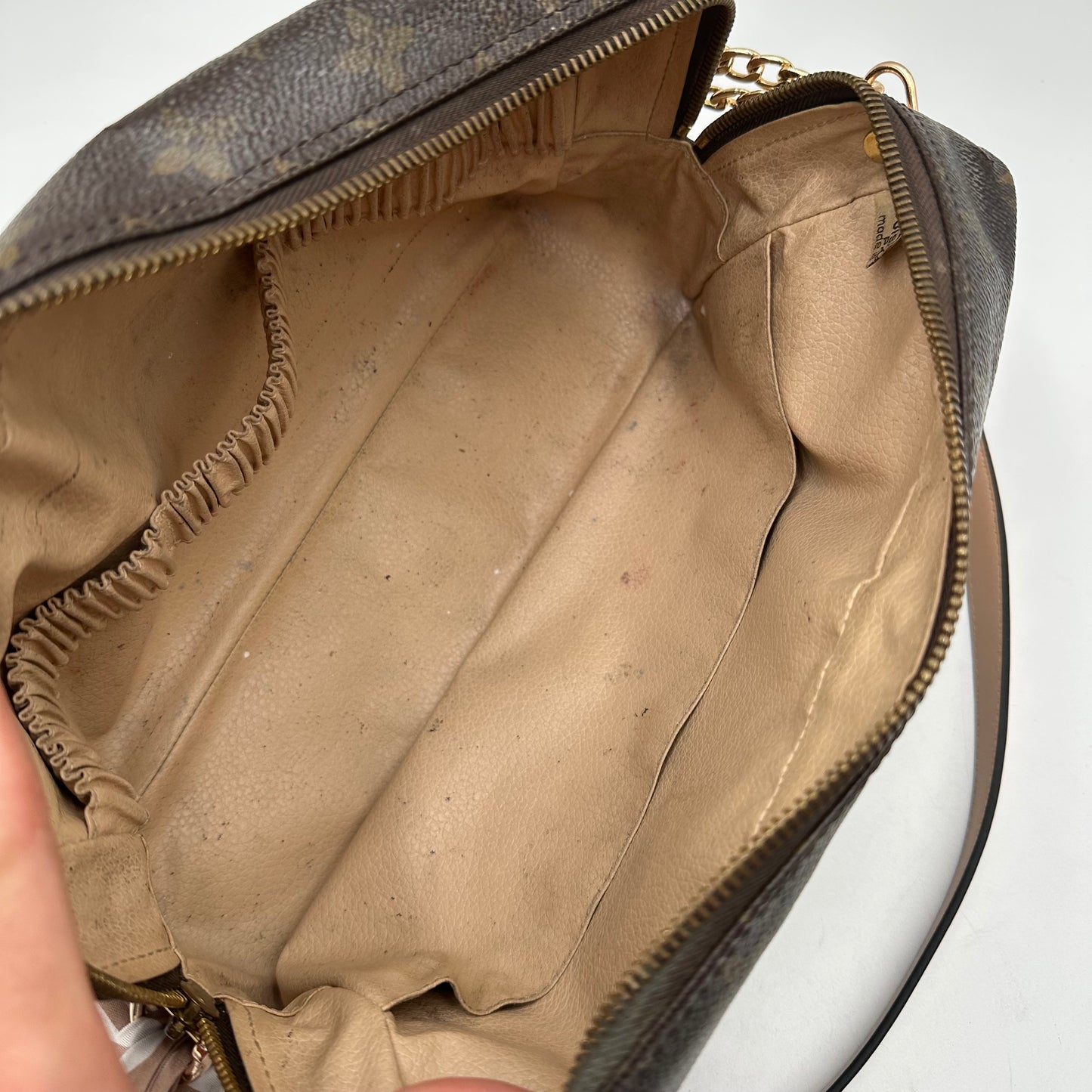 Authentic Louis Vuitton 1996 Monogram Trousse Crossbody