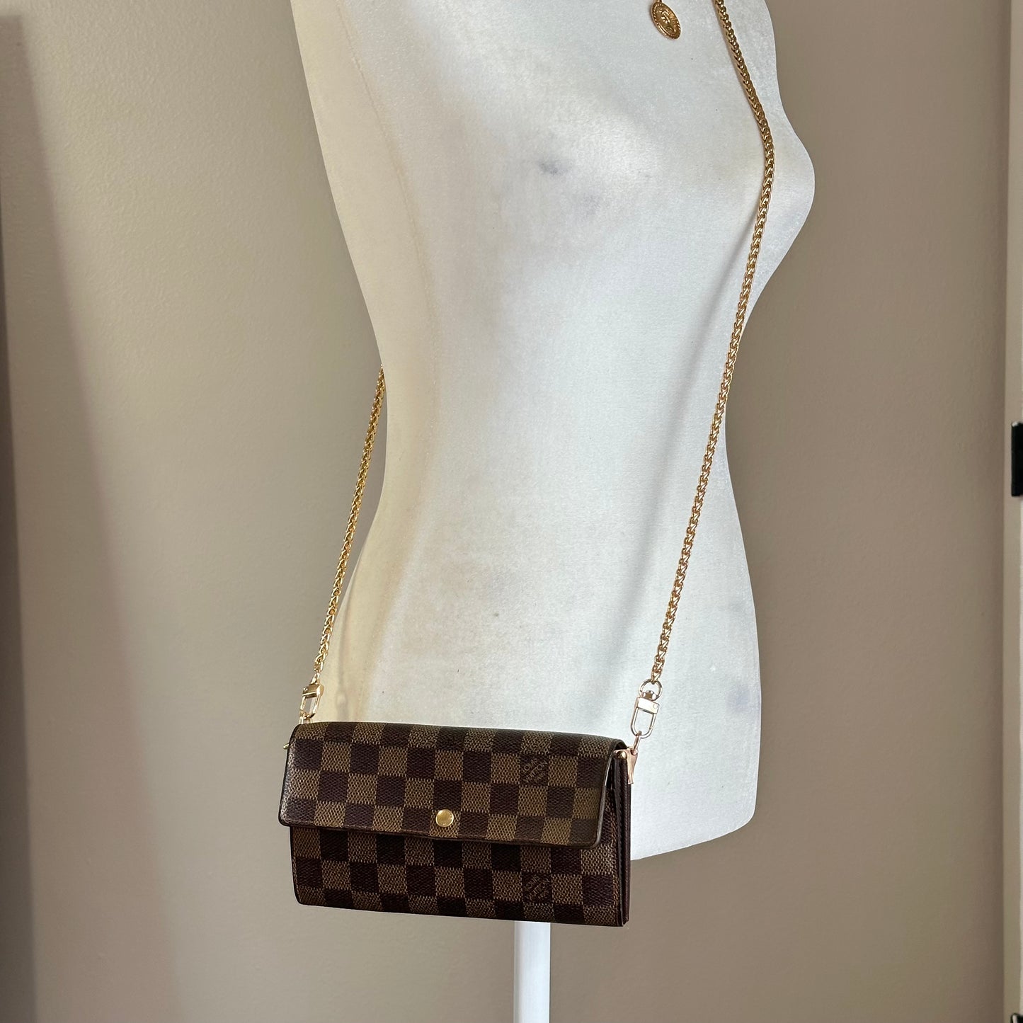 Authentic Louis Vuitton Damier Ebene Sarah Wallet Crossbody