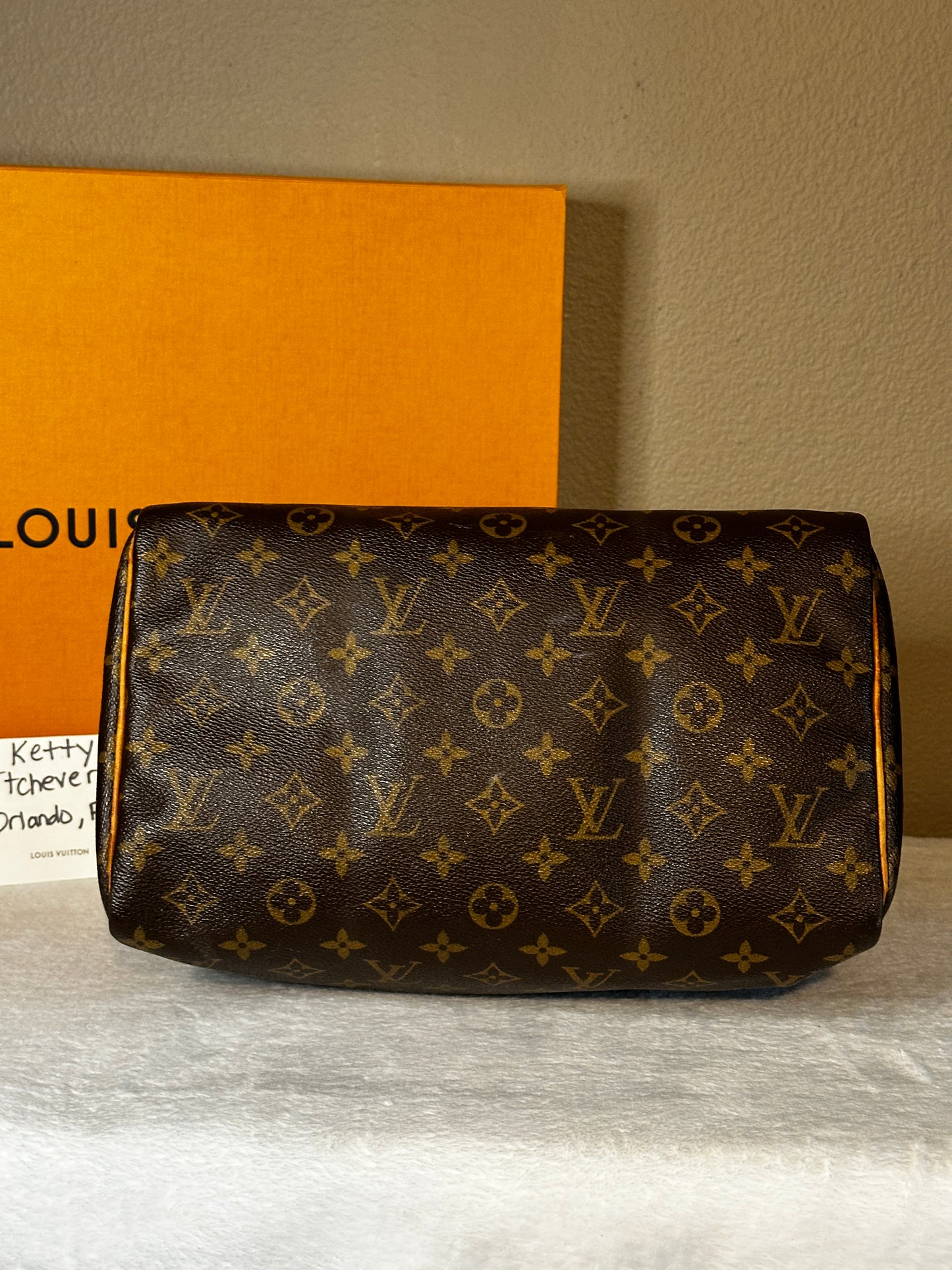 Authentic Louis Vuitton Monogram Speedy 30 w/ Generic Vachetta Strap