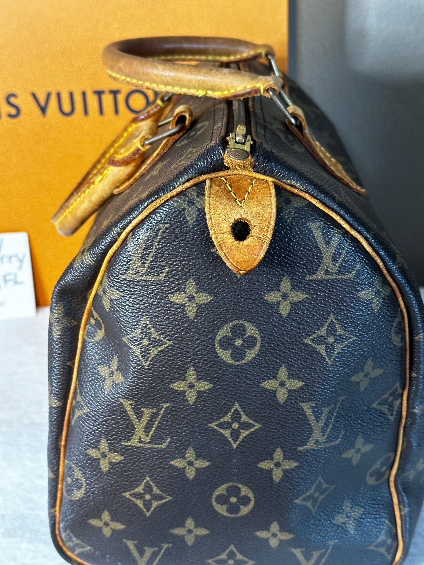 Authentic Louis Vuitton Monogram Speedy 30 w/ Generic Vachetta Strap