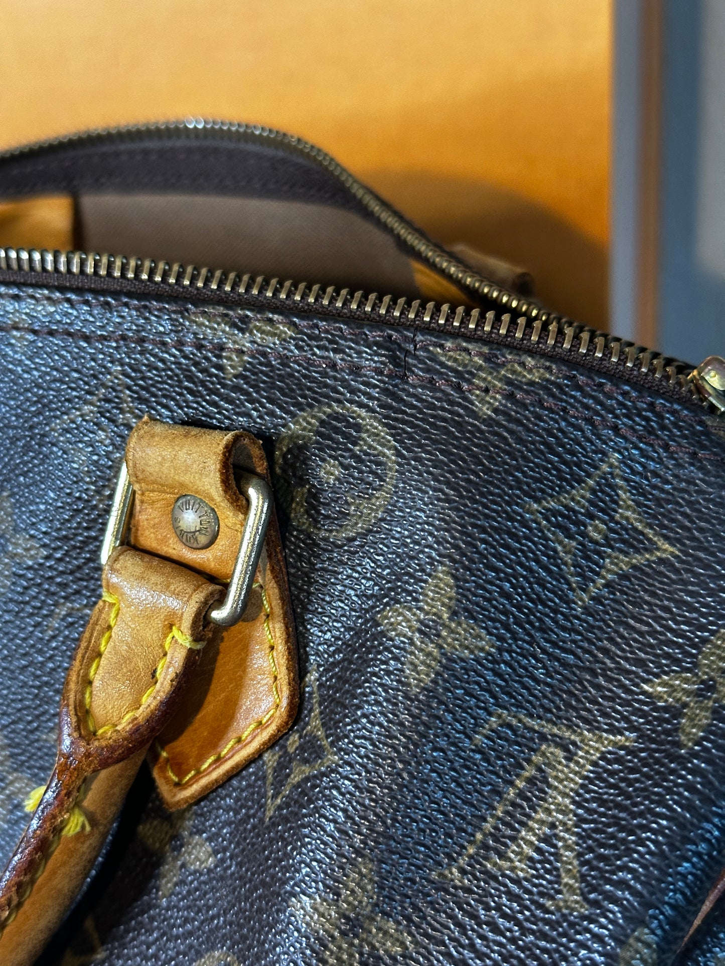 Authentic Louis Vuitton Monogram Speedy 30 w/ Generic Vachetta Strap