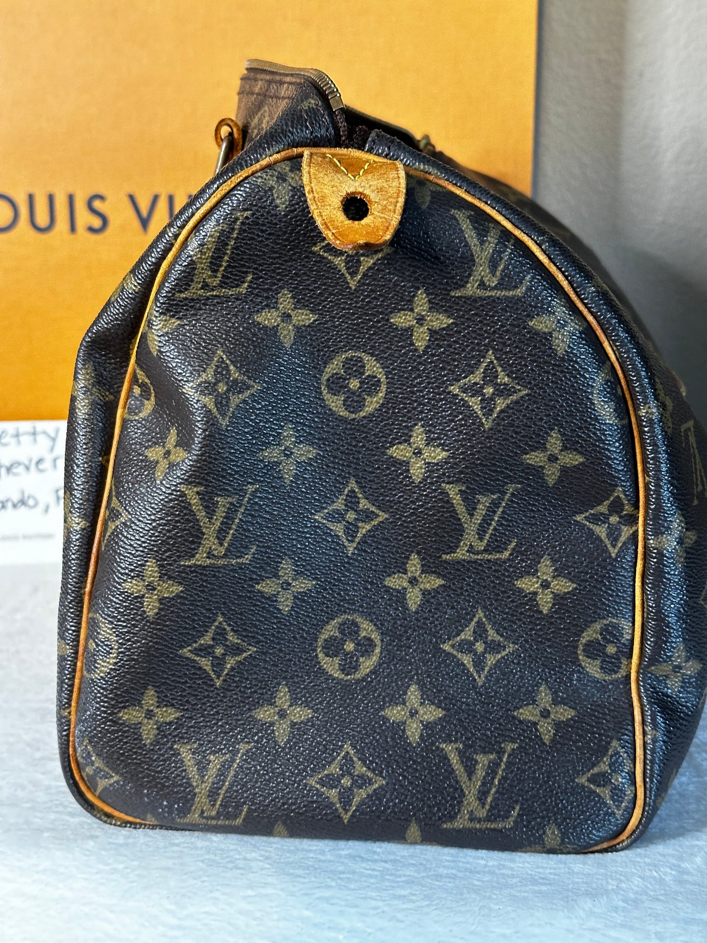 Authentic Louis Vuitton Monogram Speedy 30 w/ Generic Vachetta Strap