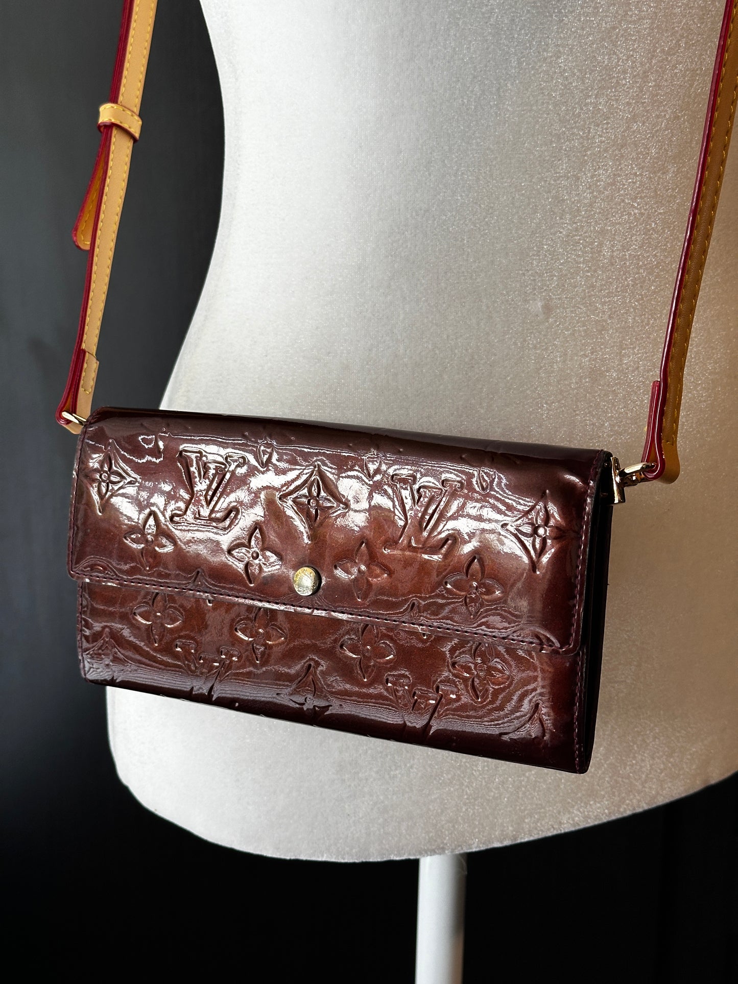 Authentic Louis Vuitton Monogram Burgundy Vernis Wallet Crossbody