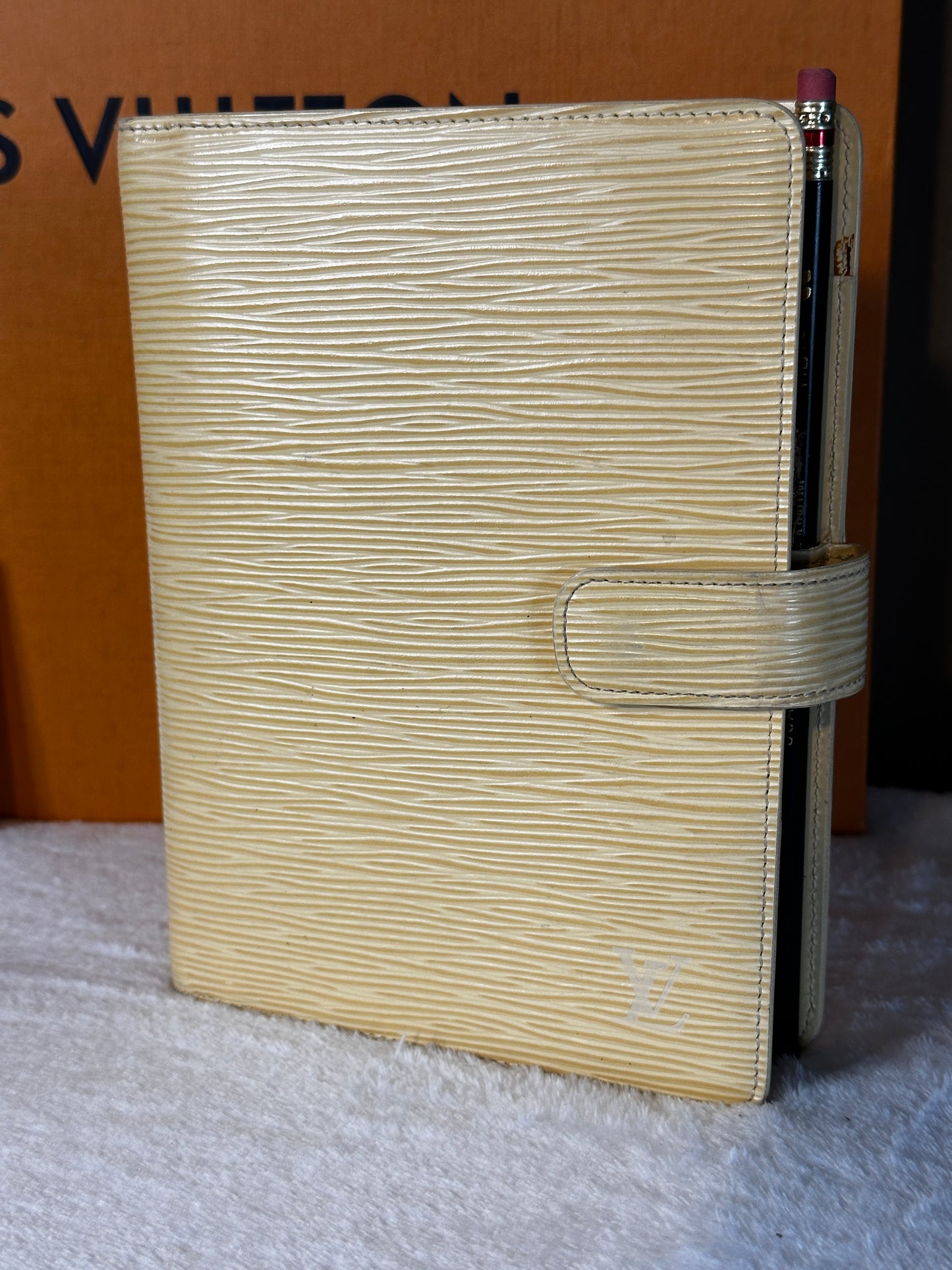 Authentic Louis Vuitton Yellow Epi Agenda MM