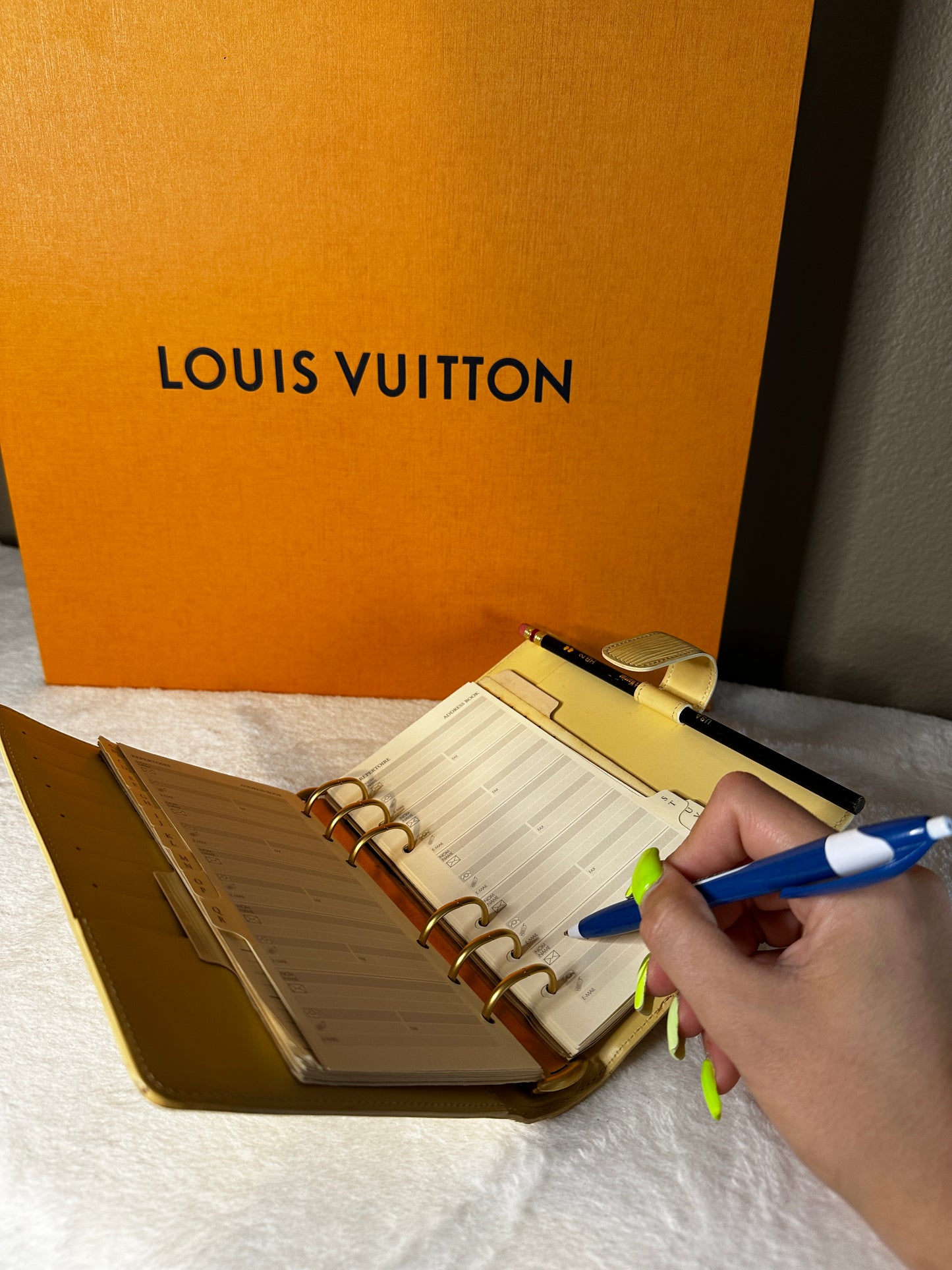 Authentic Louis Vuitton Yellow Epi Agenda MM