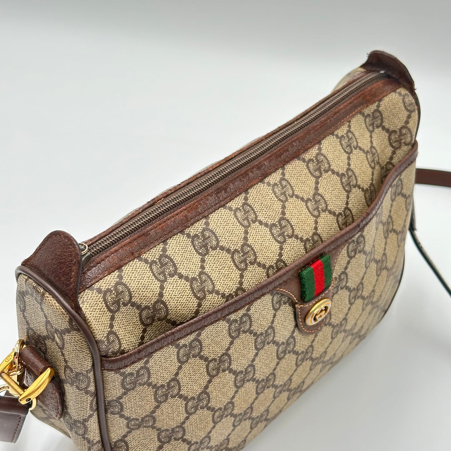 Authentic GUCCI GG Sherry Vintage Crossbody