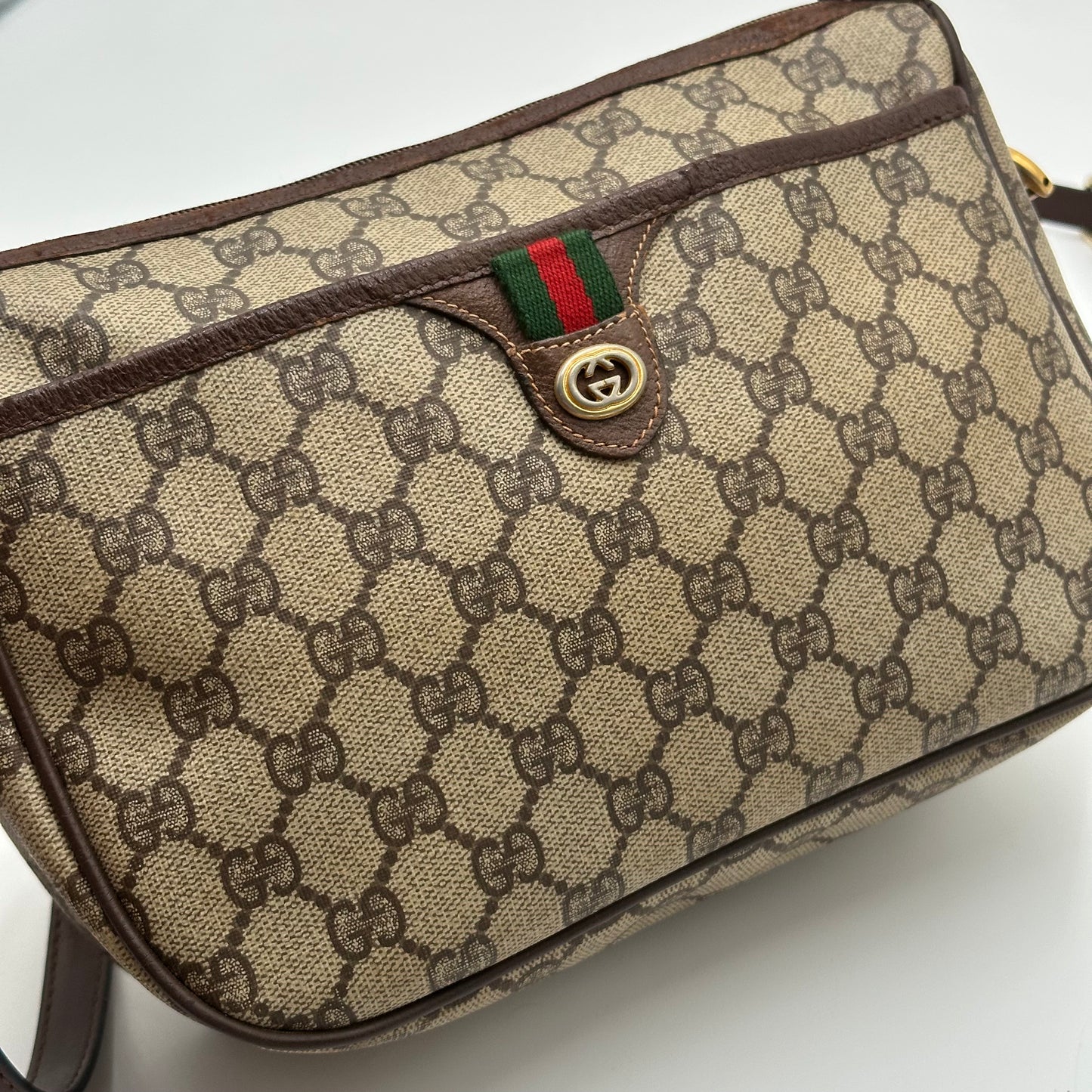 Authentic GUCCI GG Sherry Vintage Crossbody