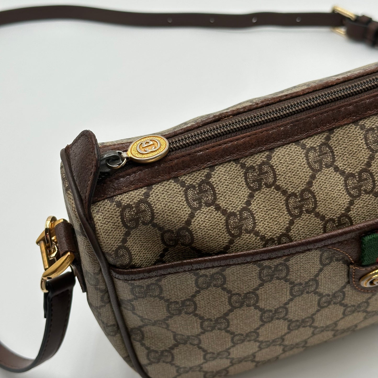 Authentic GUCCI GG Sherry Vintage Crossbody