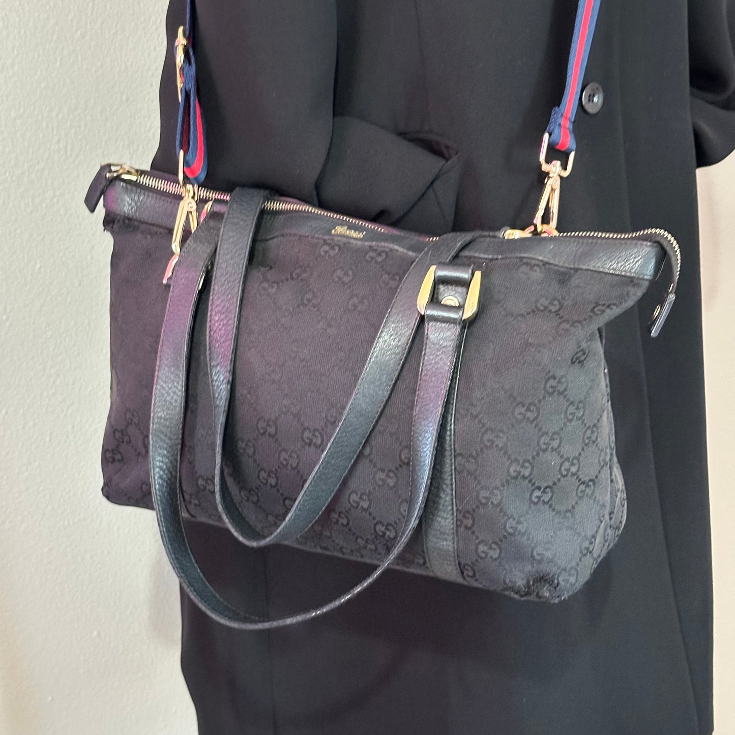 Authentic GUCCI Black Abbey Tote Handbag