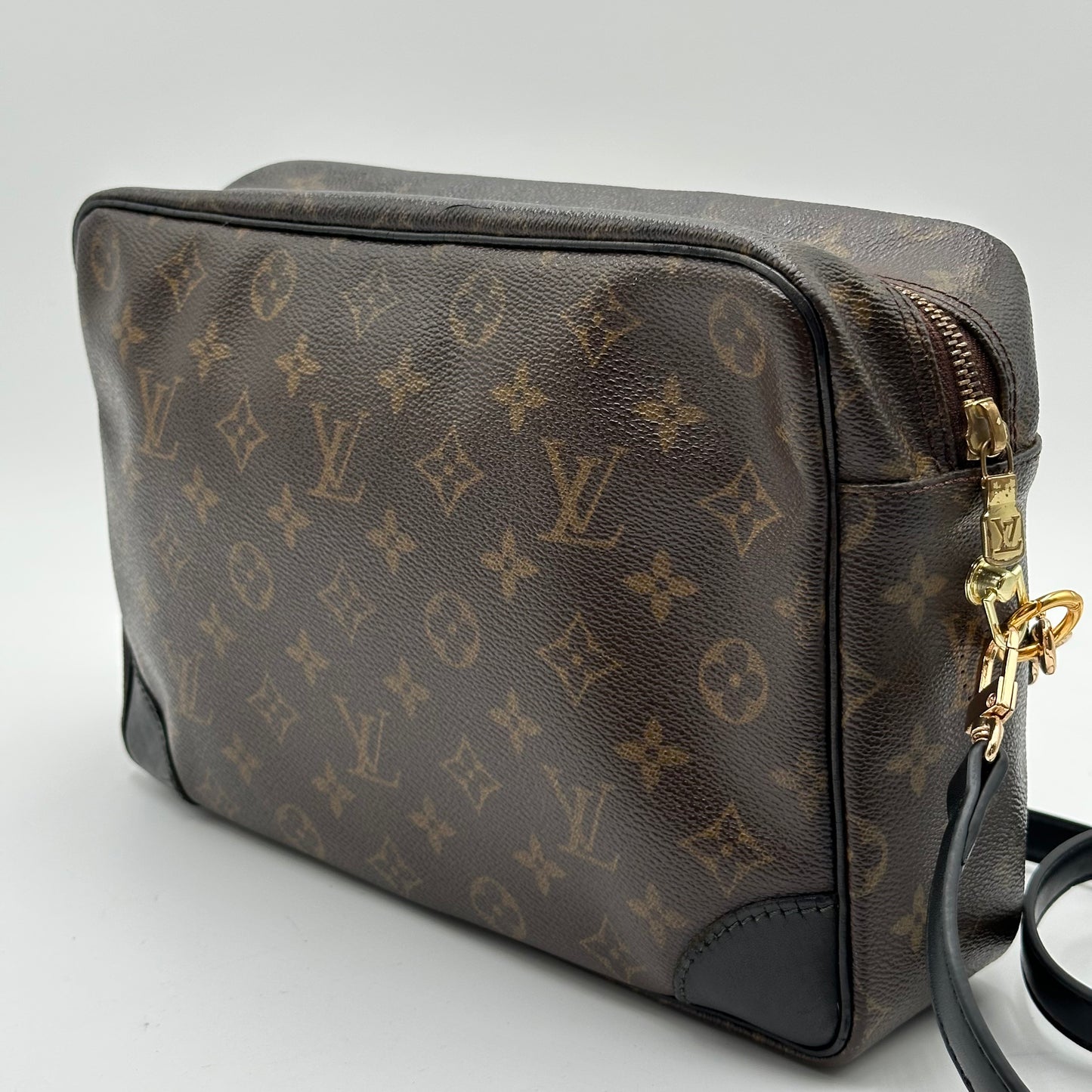 Authentic 2003 Louis Vuitton Monogram Trocadero 30 Crossbody