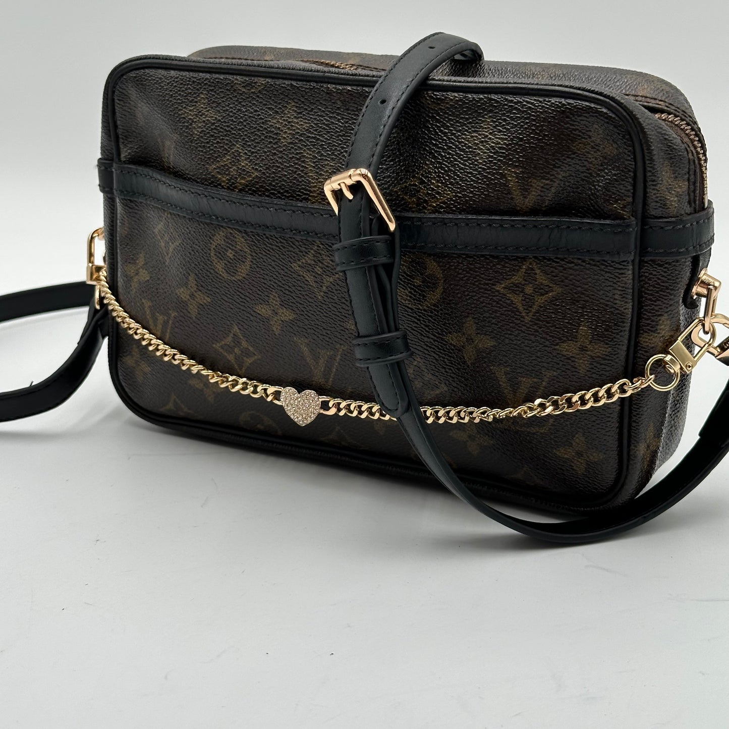 Authentic 1984 Louis Vuitton Monogram Trocadero 23 Crossbody