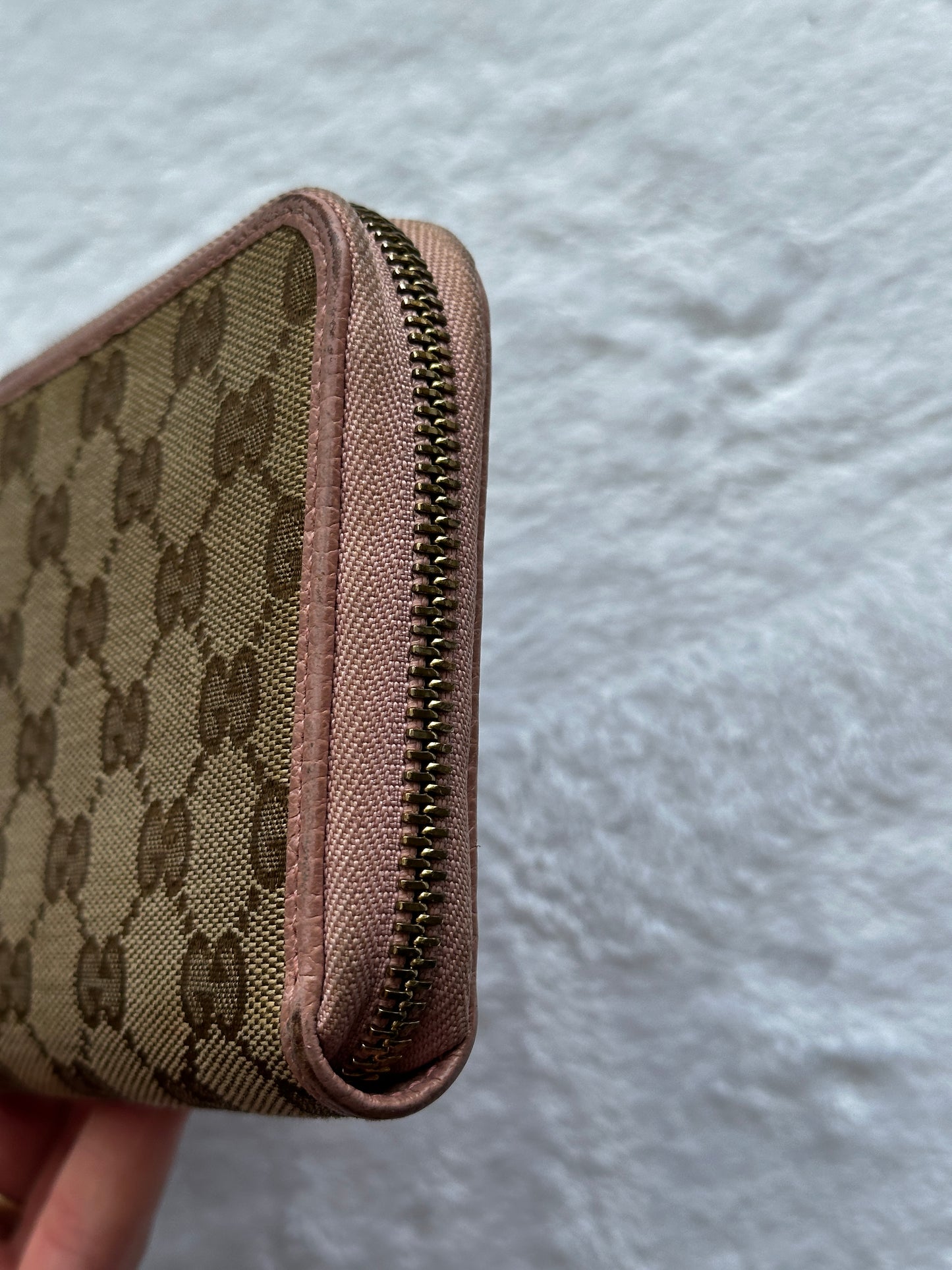 Authentic Gucci GG Pink Canvas Full Zip Wallet