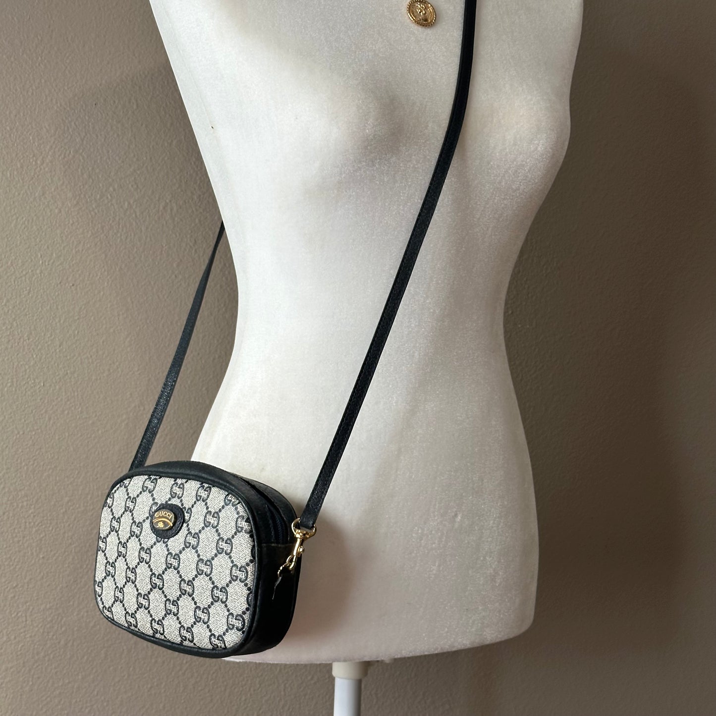 Authentic GUCCI GG Canvas Navy Blue Small Crossbody