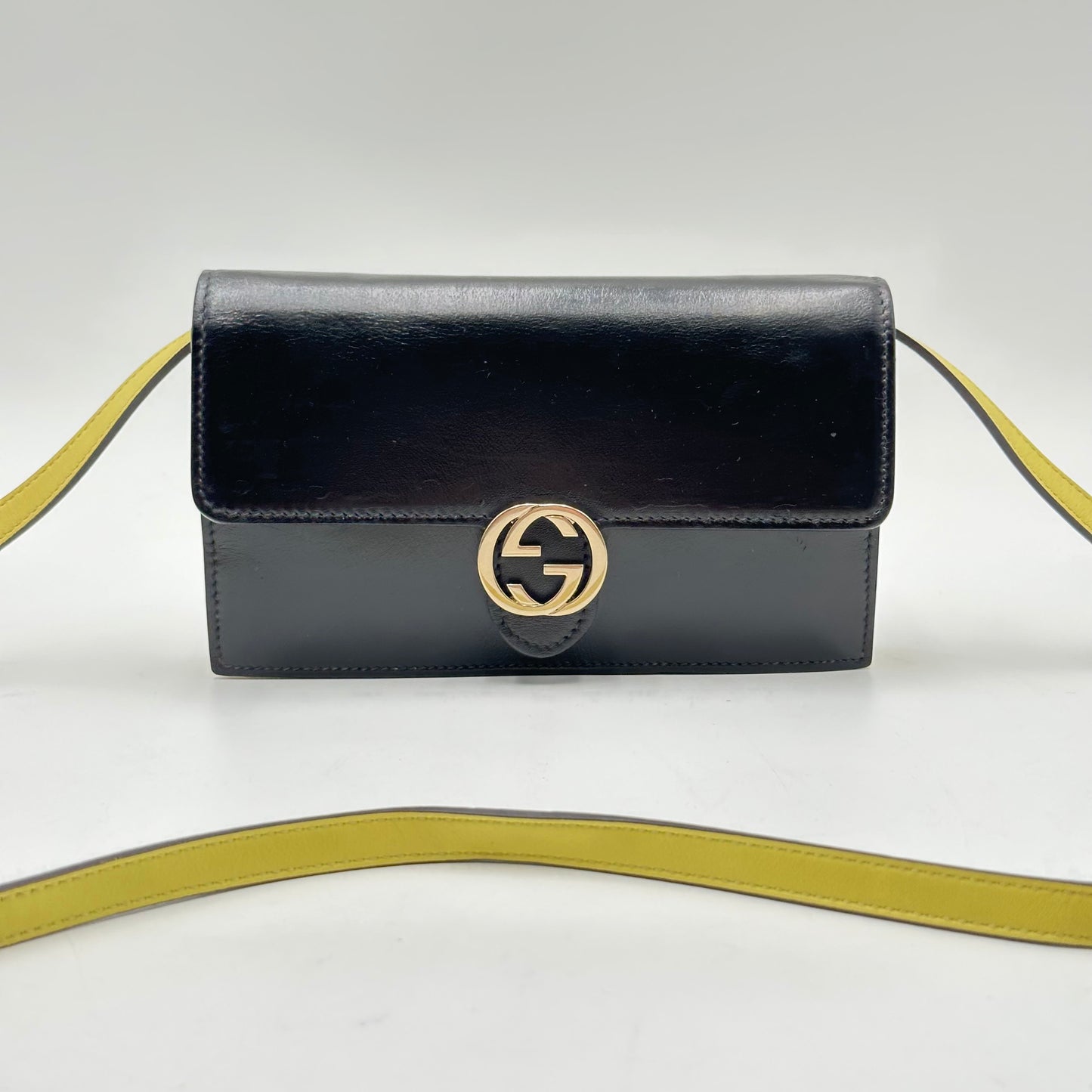 Authentic GUCCI Wallet Belt Bag Crossbody