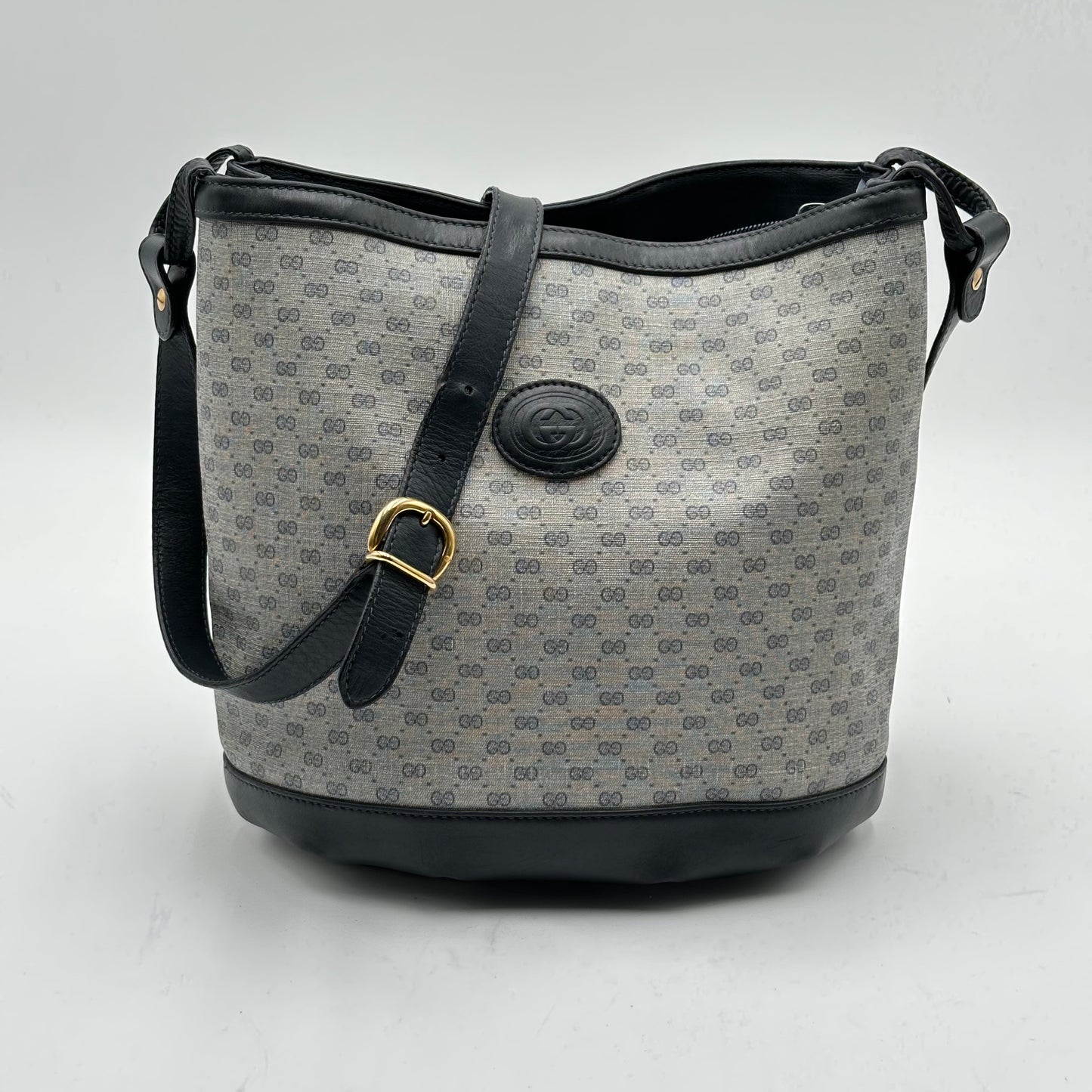 Authentic GUCCI Supreme Vintage GG Bucket Crossbody