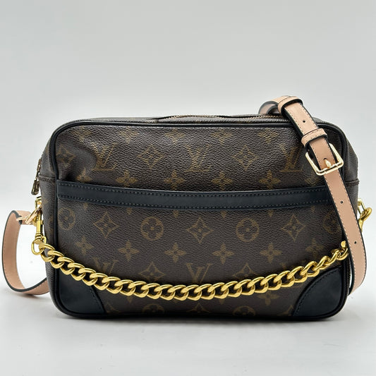 Authentic 2003 Louis Vuitton Monogram Trocadero 27 Crossbody