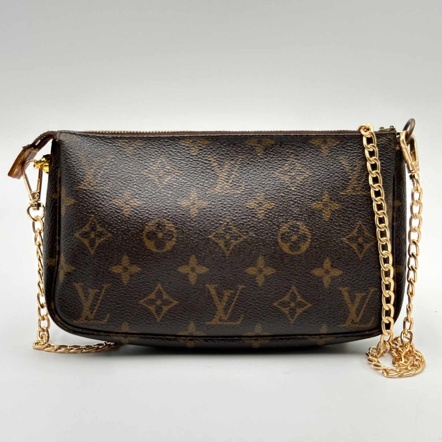 Authentic Louis Vuitton 2000 Monogram Pochette Accessoires Crossbody