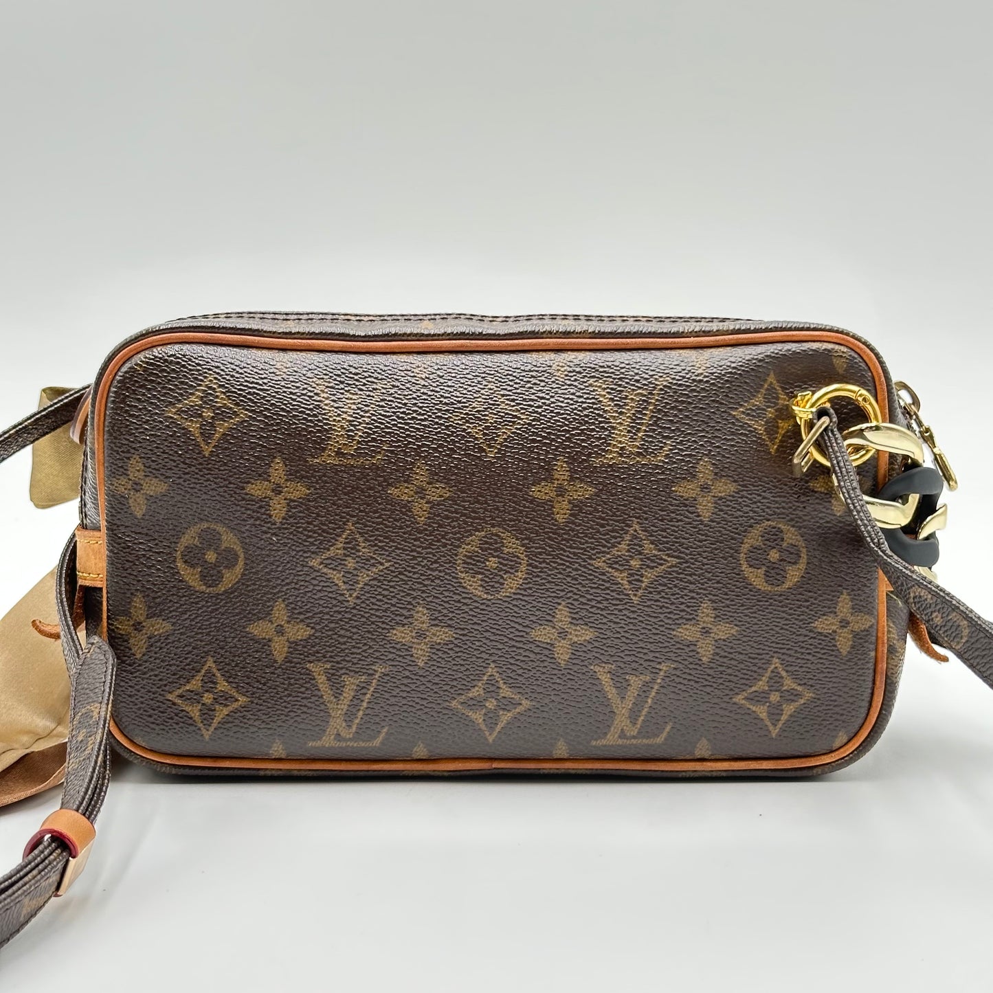 Authentic Louis Vuitton 2003 Monogram Marley Crossbody