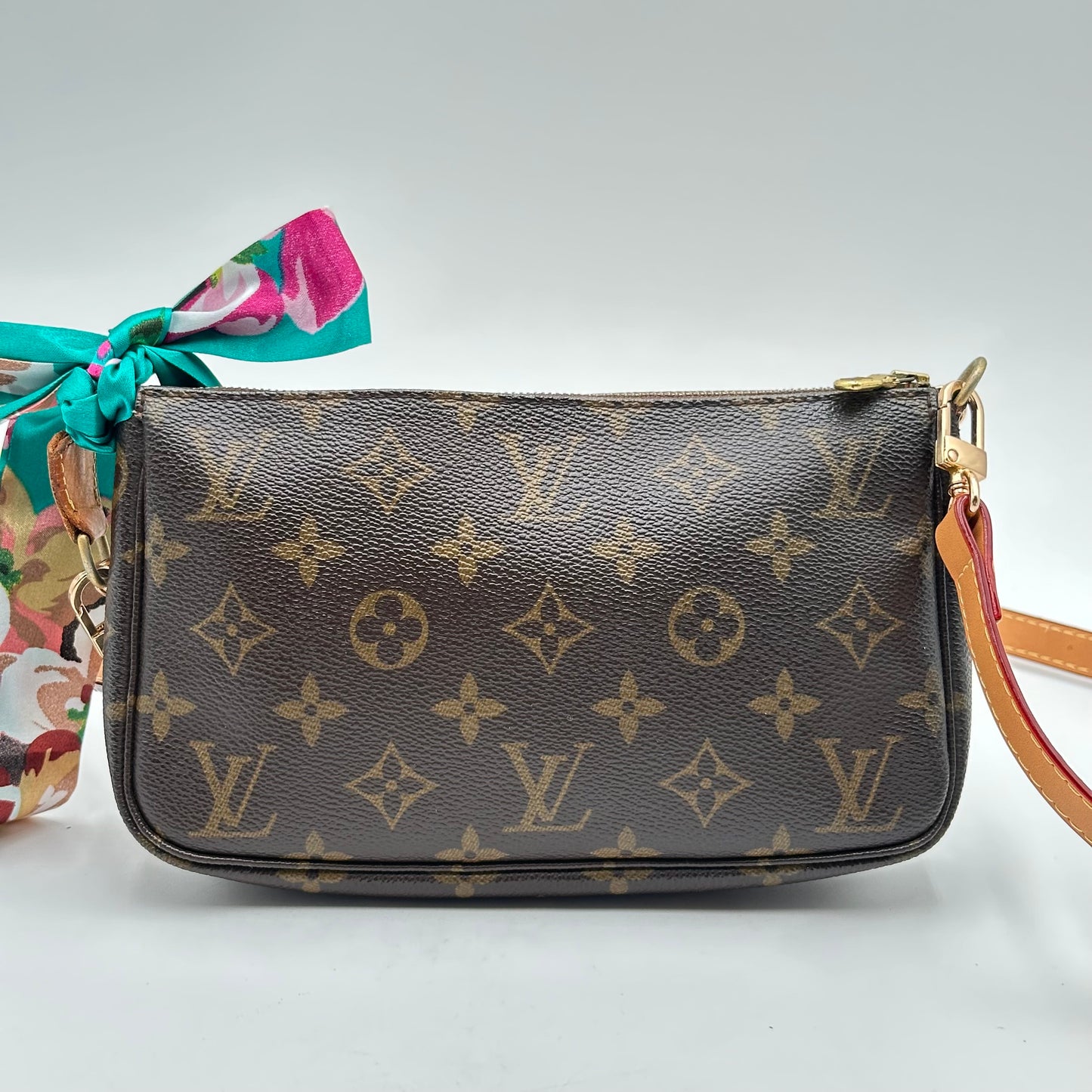 Authentic Louis Vuitton 2004 Monogram Pochette Accessoires Crossbody