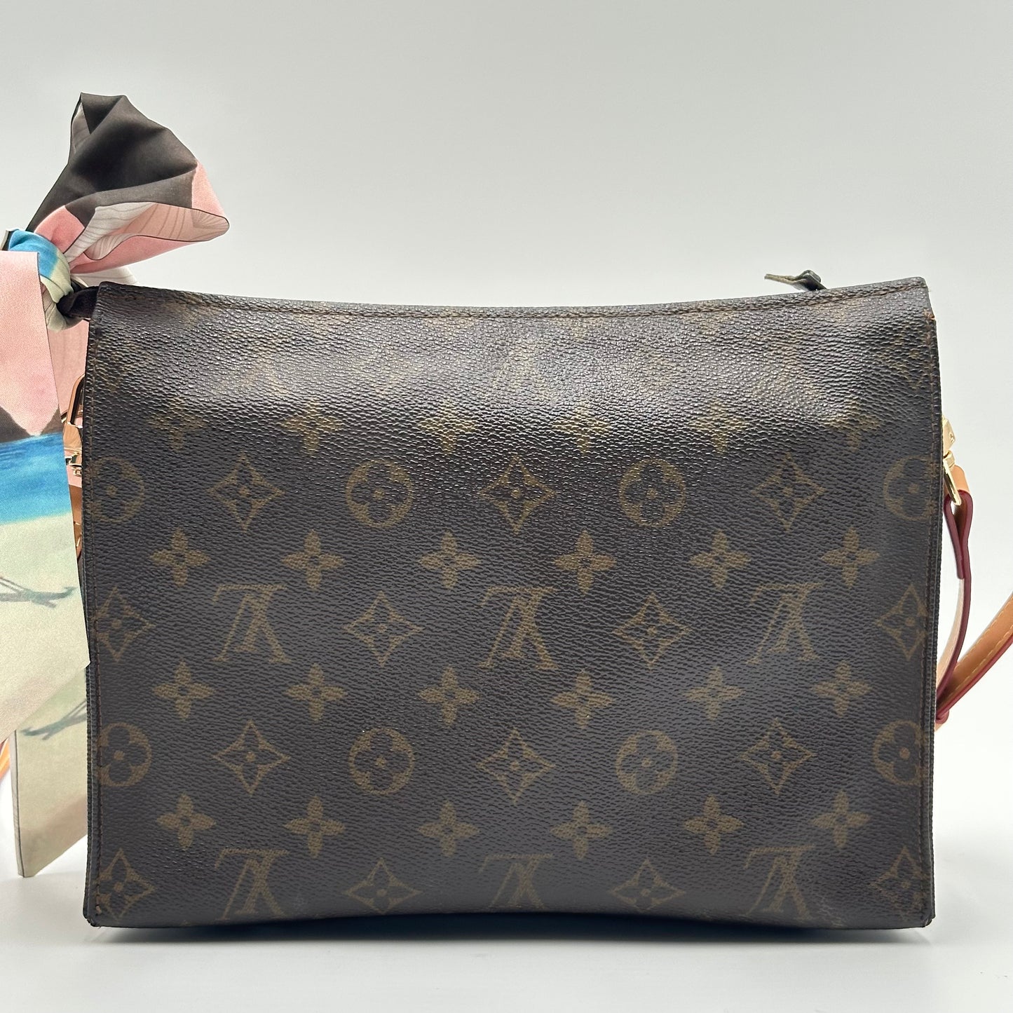 Authentic Louis Vuitton 1982 Monogram Toiletry 26 Crossbody