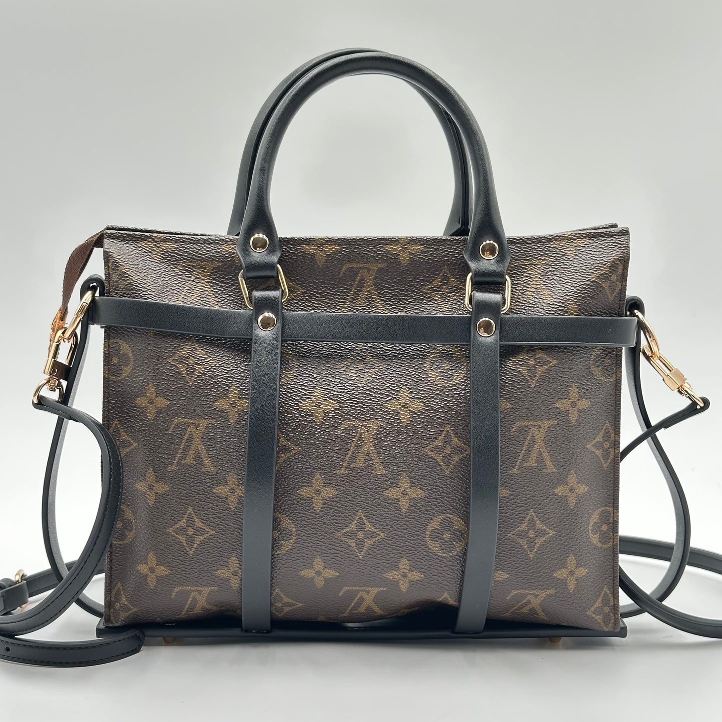 Authentic Louis Vuitton 1988 Monogram Toiletry 26 Crossbody + Case