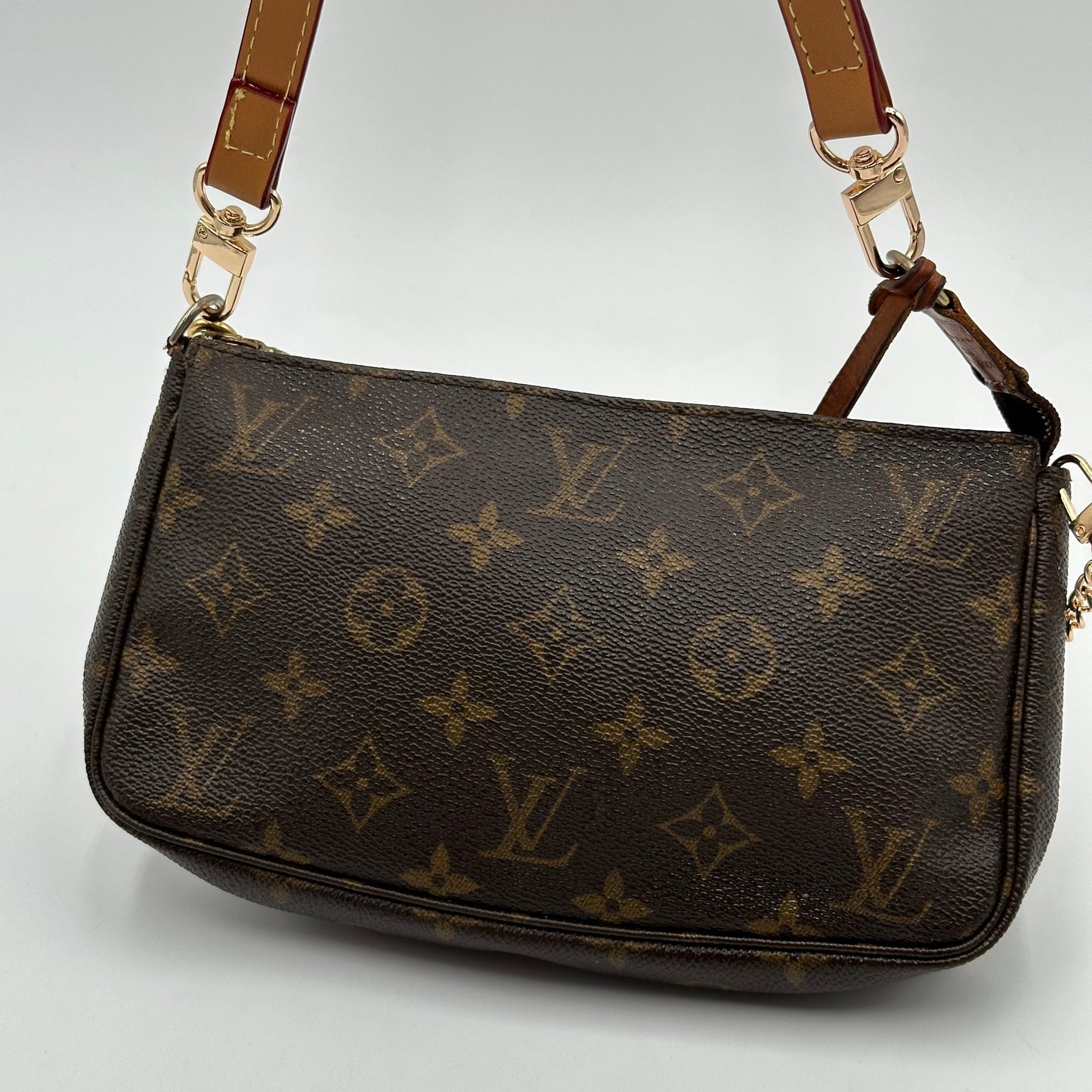 Authentic Louis Vuitton 2005 Monogram Pochette Accessoires Crossbody