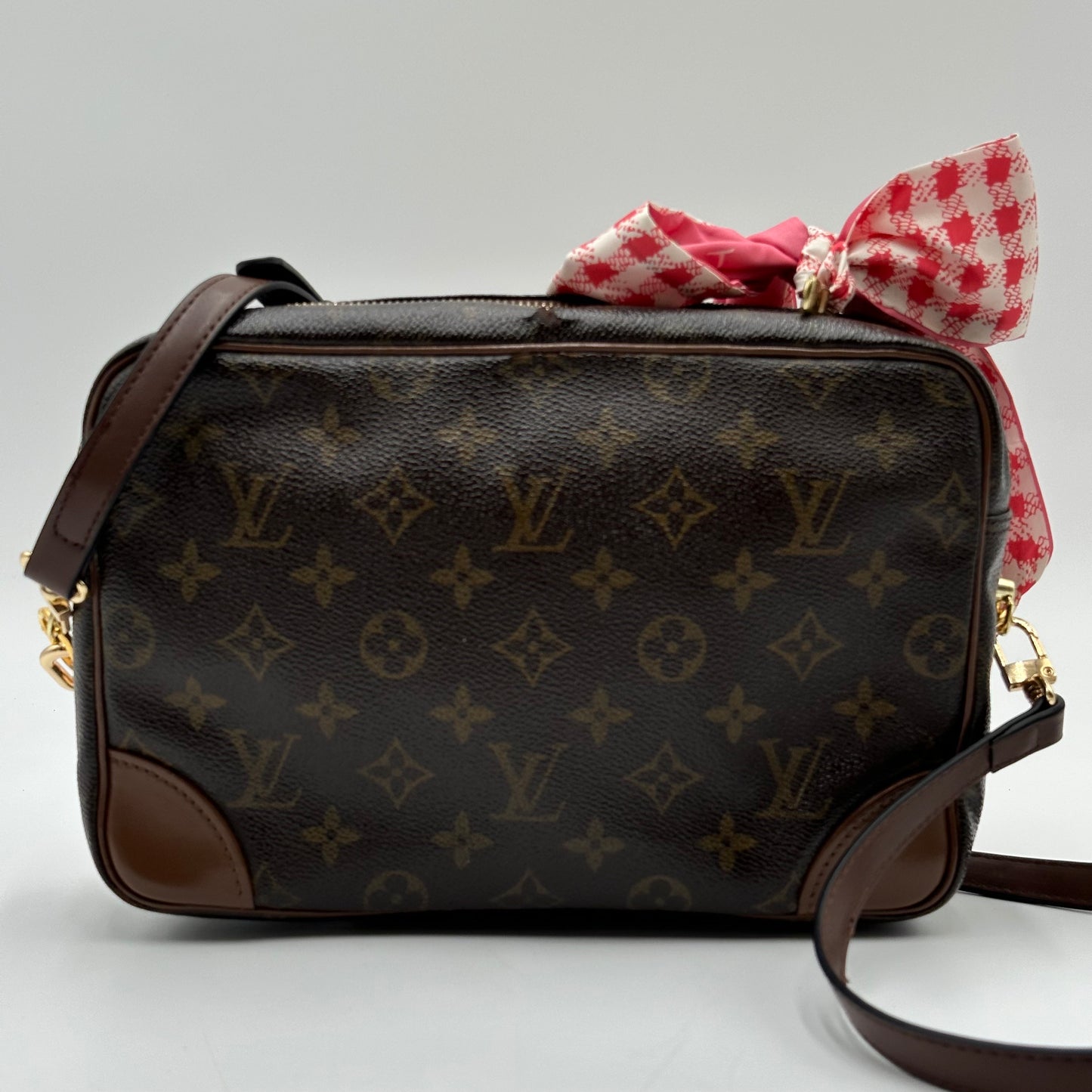 Authentic Louis Vuitton 1990 Monogram Trocadero Crossbody