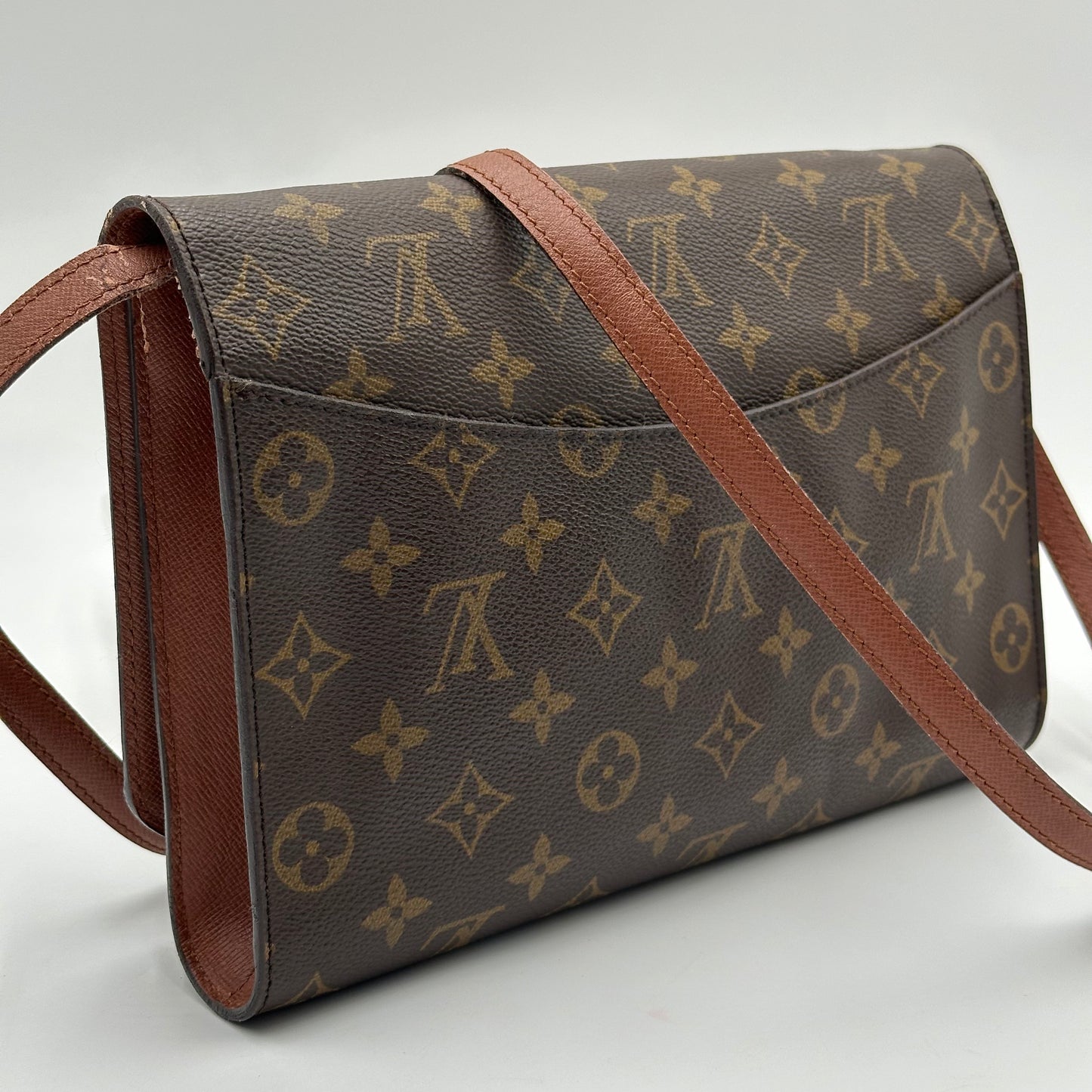 Authentic Louis Vuitton 1991 Monogram Bordeaux Clutch Crossbody