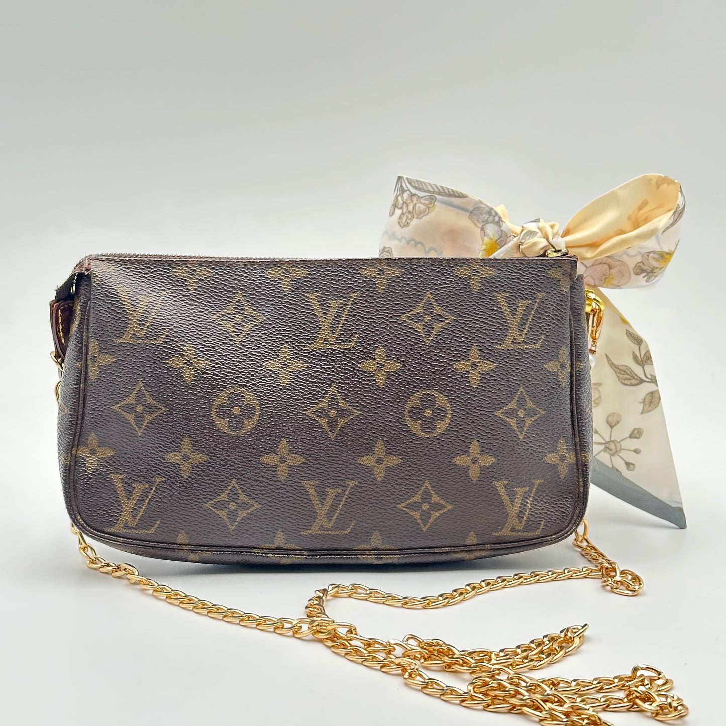 Authentic Louis Vuitton 1993 Monogram Pochette Accessoires Crossbody