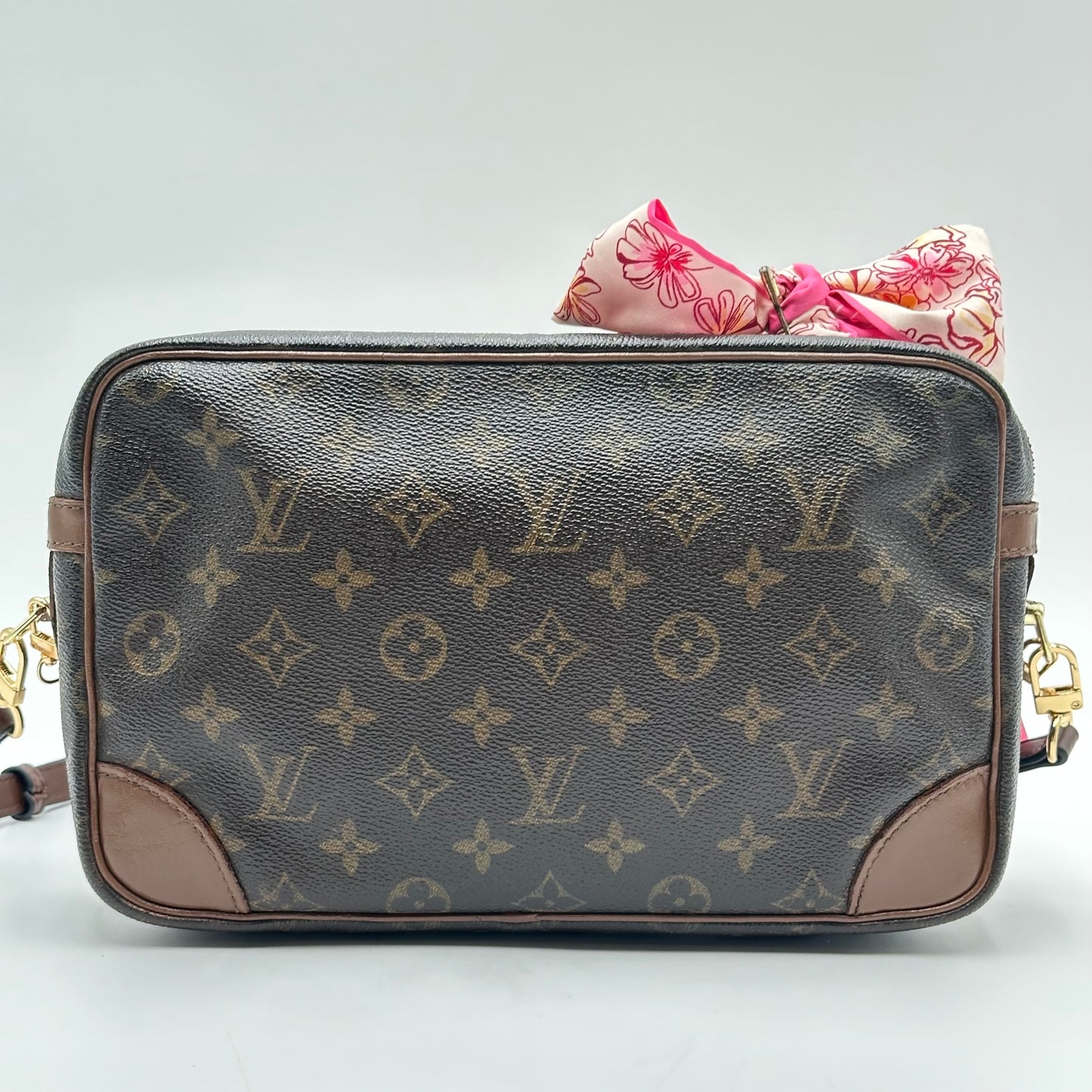 Authentic Louis Vuitton 1988 Monogram Compiegne 28 Pouch Crossbody