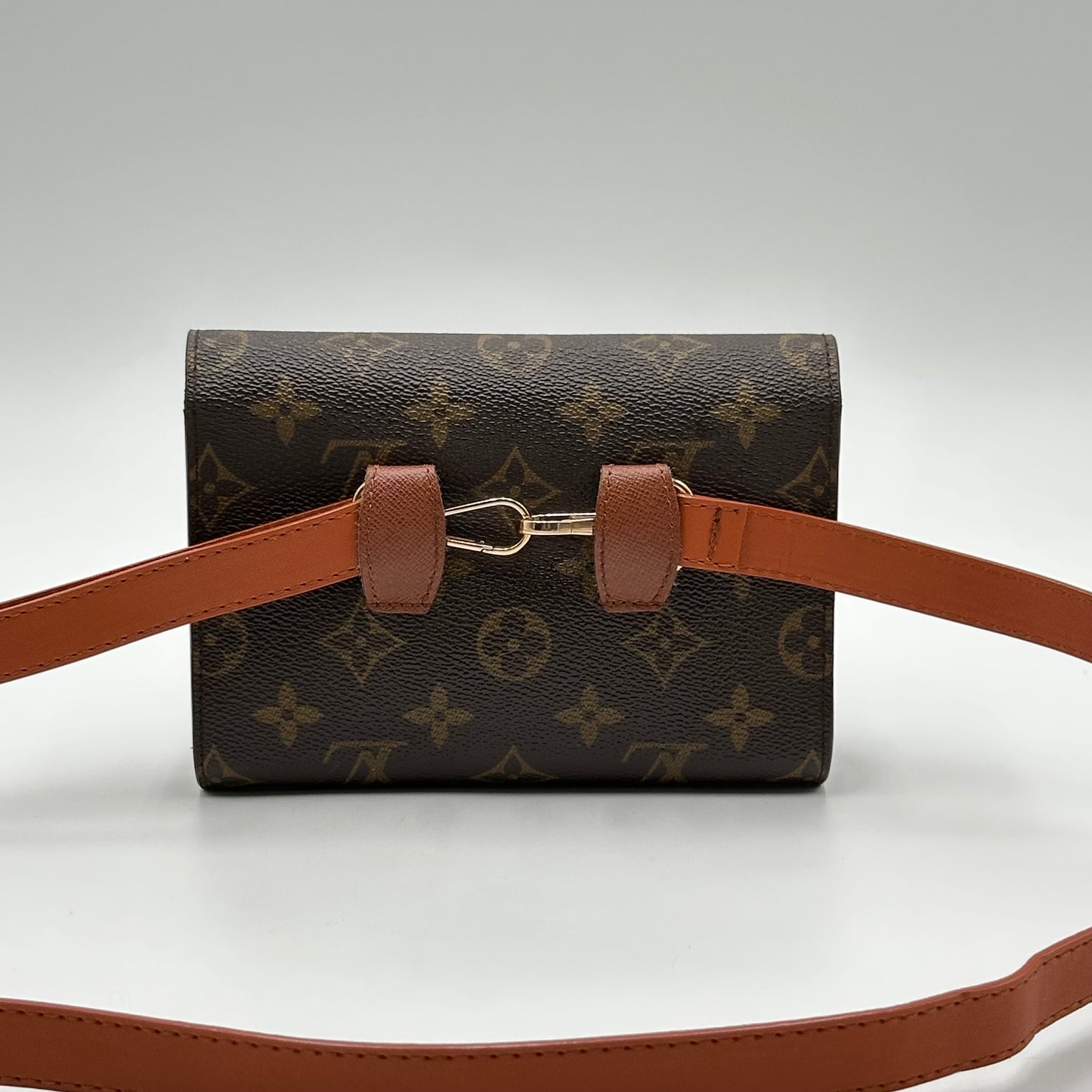 Authentic Louis Vuitton 1993 Monogram Arsch Belt Bag