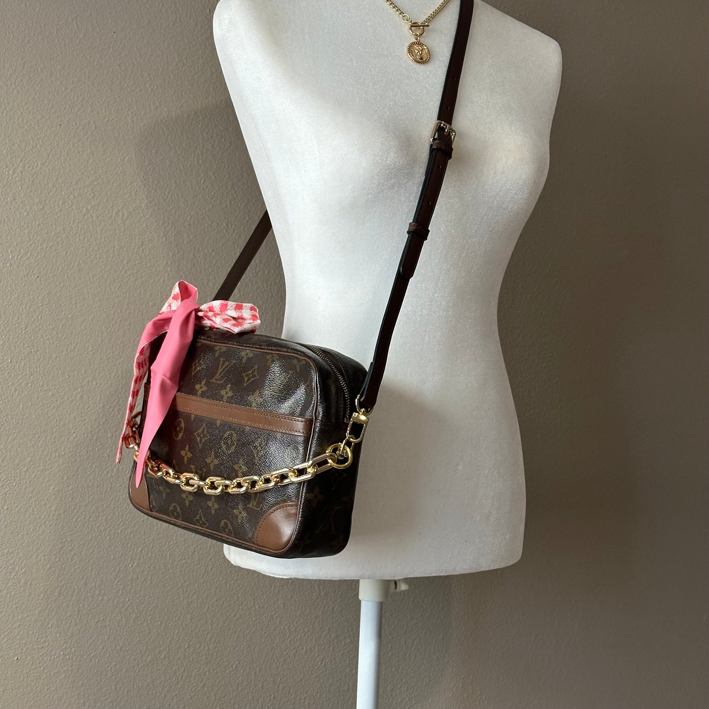 Authentic Louis Vuitton 1990 Monogram Trocadero Crossbody