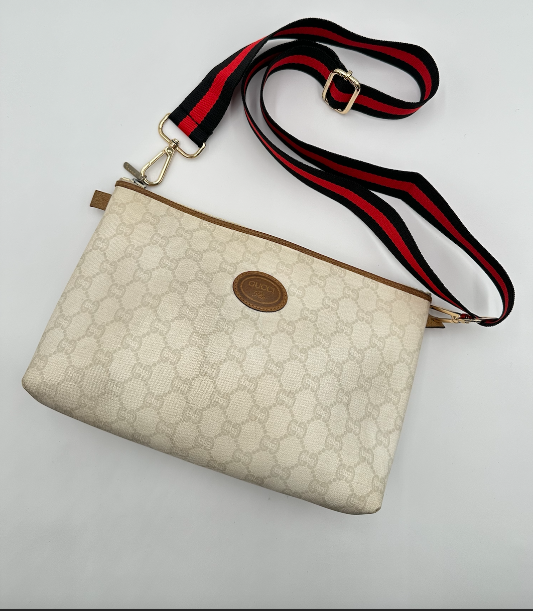 Authentic GUCCI GG Canvas White Pouch Crossbody