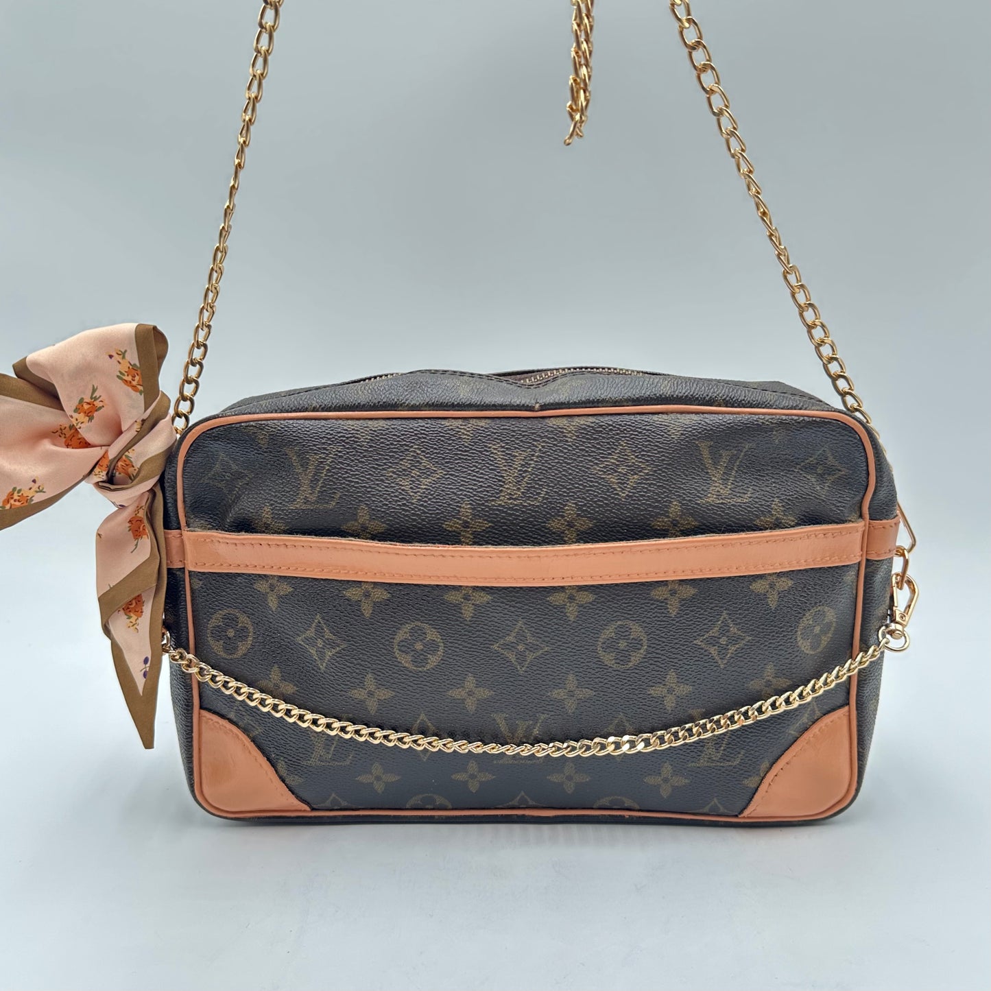 Authentic Louis Vuitton 1998 Monogram Compiegne Clutch Crossbody