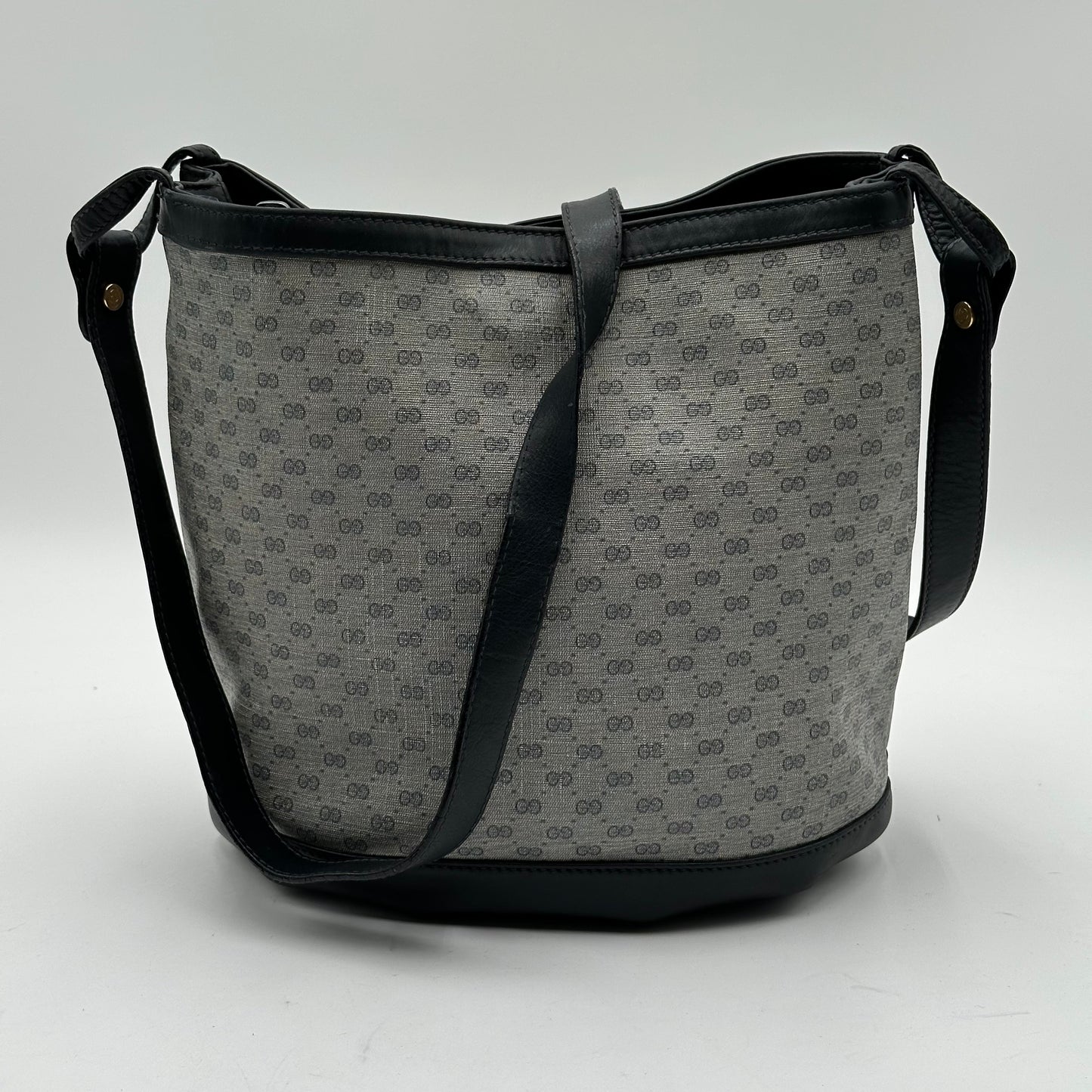 Authentic GUCCI Supreme Vintage GG Bucket Crossbody